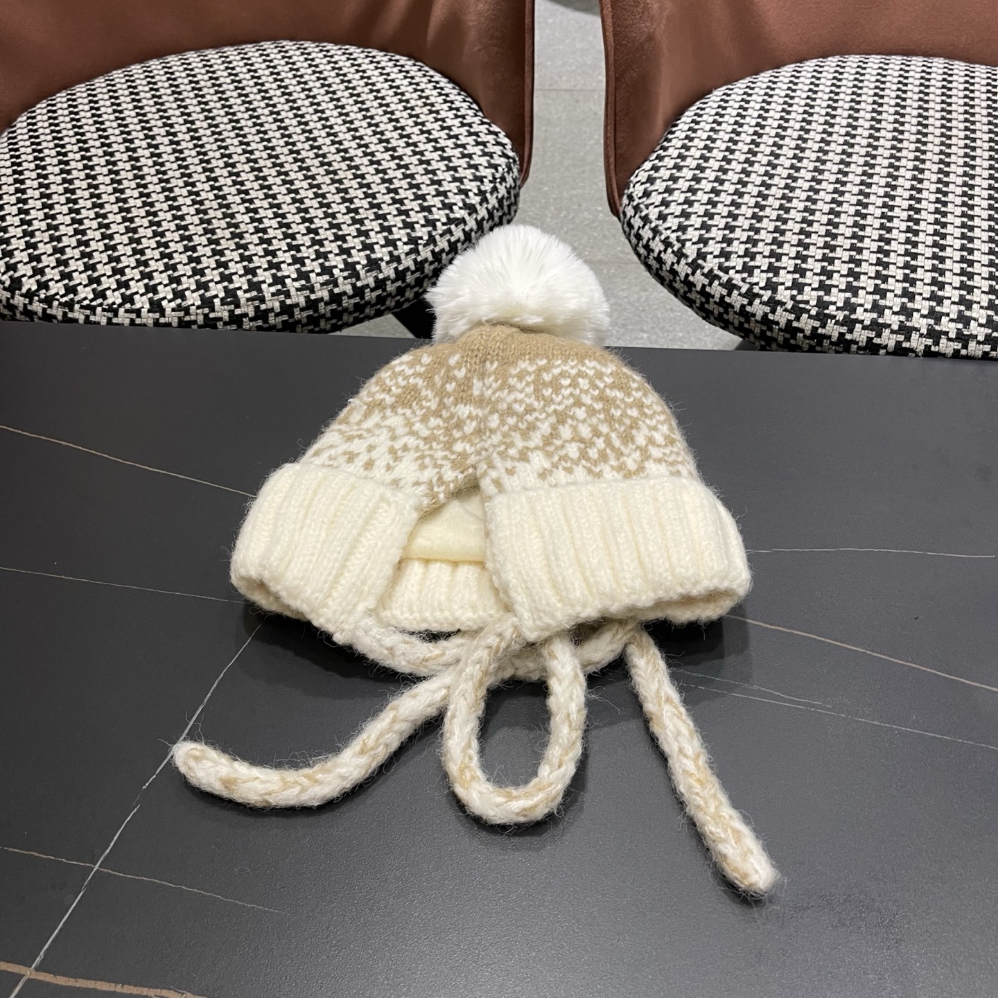 蒙口MONCLER 慵懒风针织帽女冬季保暖巴拉克拉法秋冬天帽子堆堆毛绒毛线帽