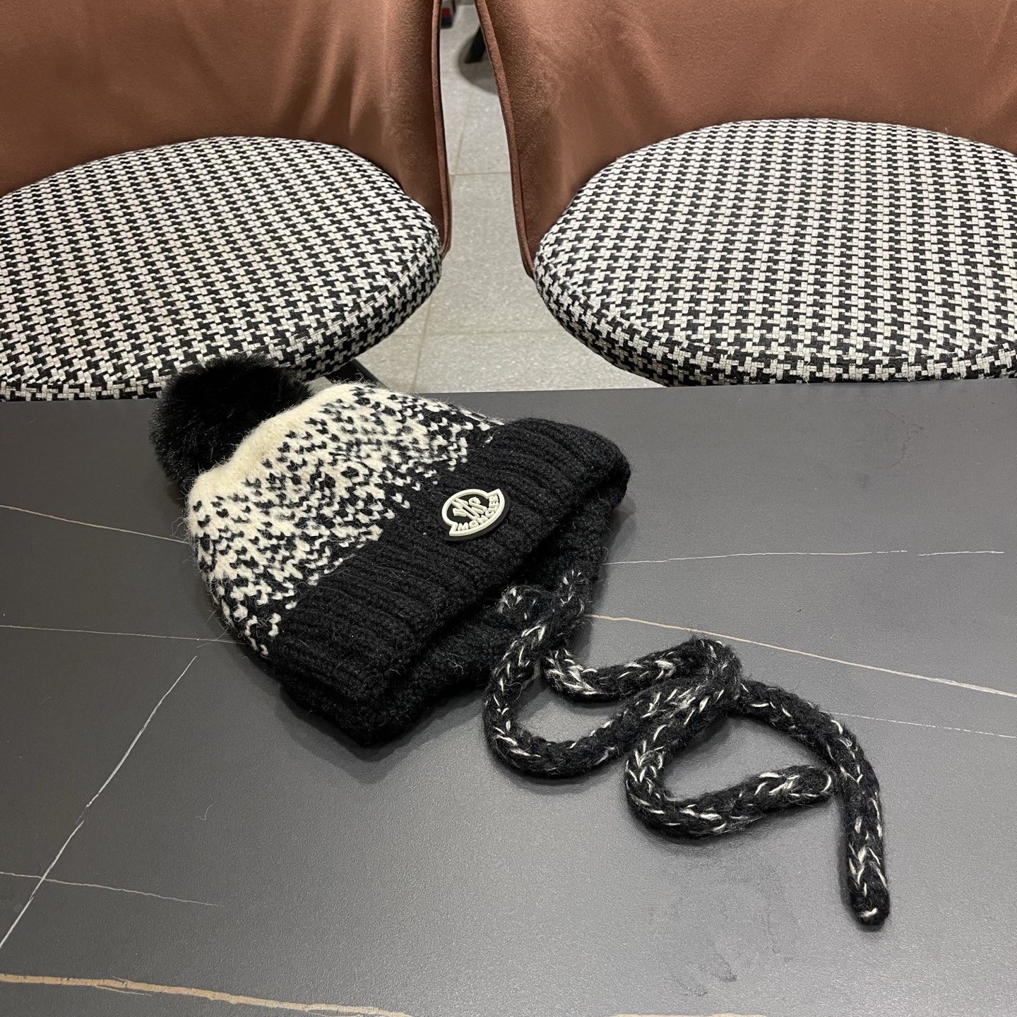 蒙口MONCLER 慵懒风针织帽女冬季保暖巴拉克拉法秋冬天帽子堆堆毛绒毛线帽