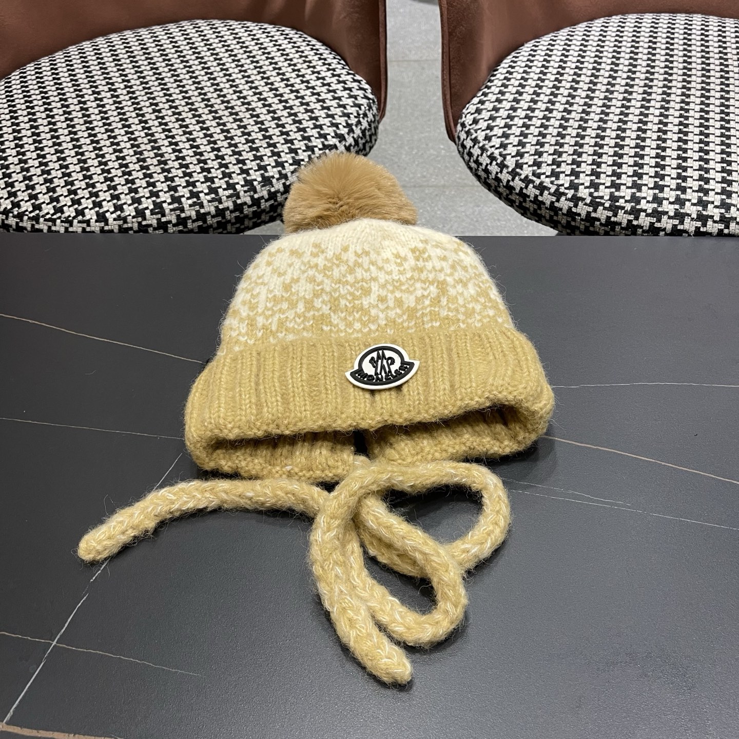 蒙口MONCLER 慵懒风针织帽女冬季保暖巴拉克拉法秋冬天帽子堆堆毛绒毛线帽