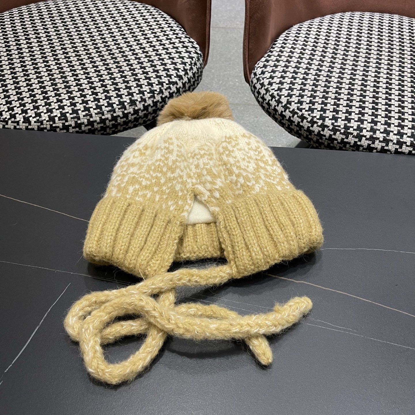 蒙口MONCLER 慵懒风针织帽女冬季保暖巴拉克拉法秋冬天帽子堆堆毛绒毛线帽