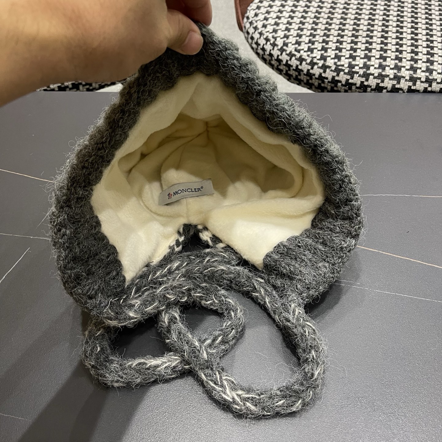 蒙口MONCLER 慵懒风针织帽女冬季保暖巴拉克拉法秋冬天帽子堆堆毛绒毛线帽