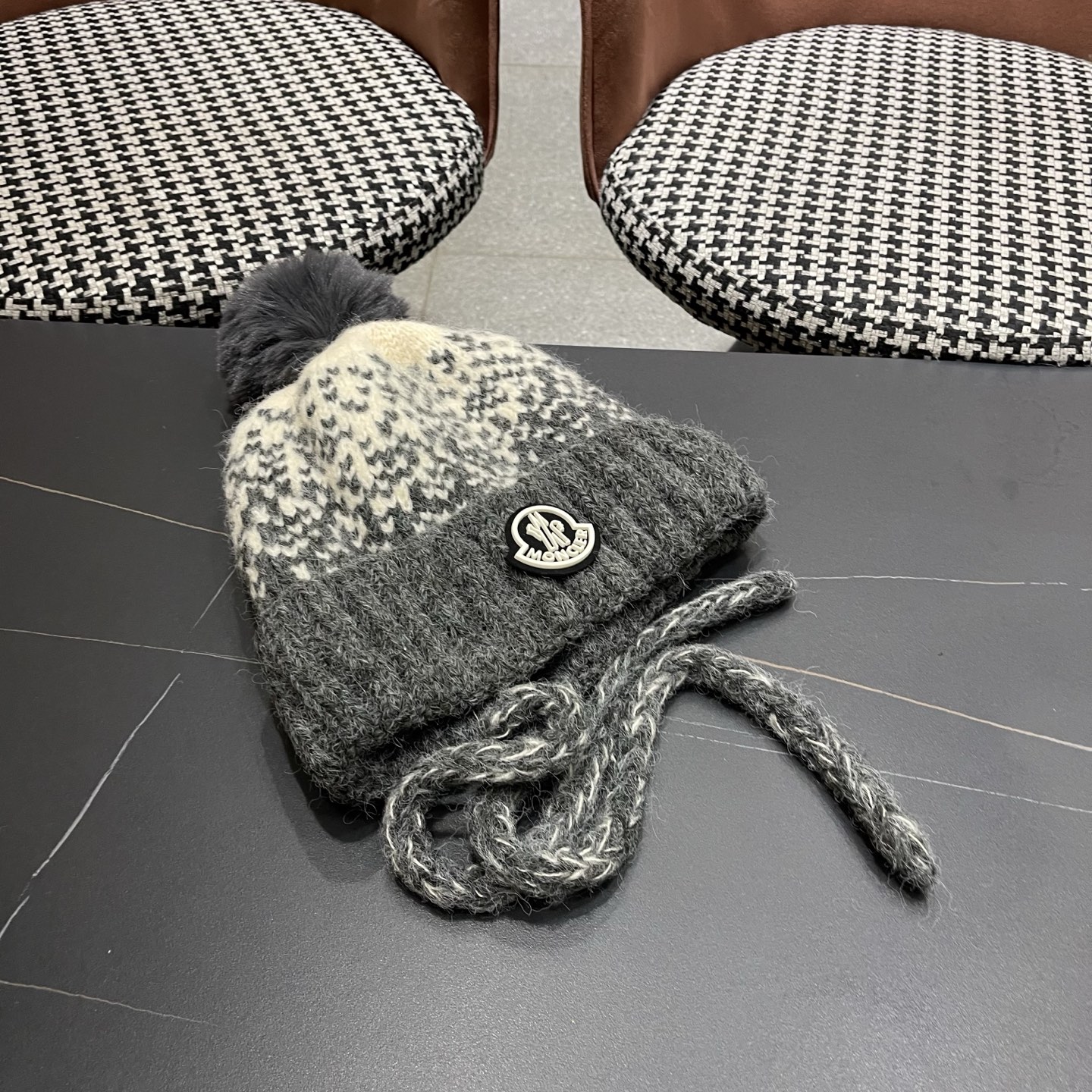 蒙口MONCLER 慵懒风针织帽女冬季保暖巴拉克拉法秋冬天帽子堆堆毛绒毛线帽