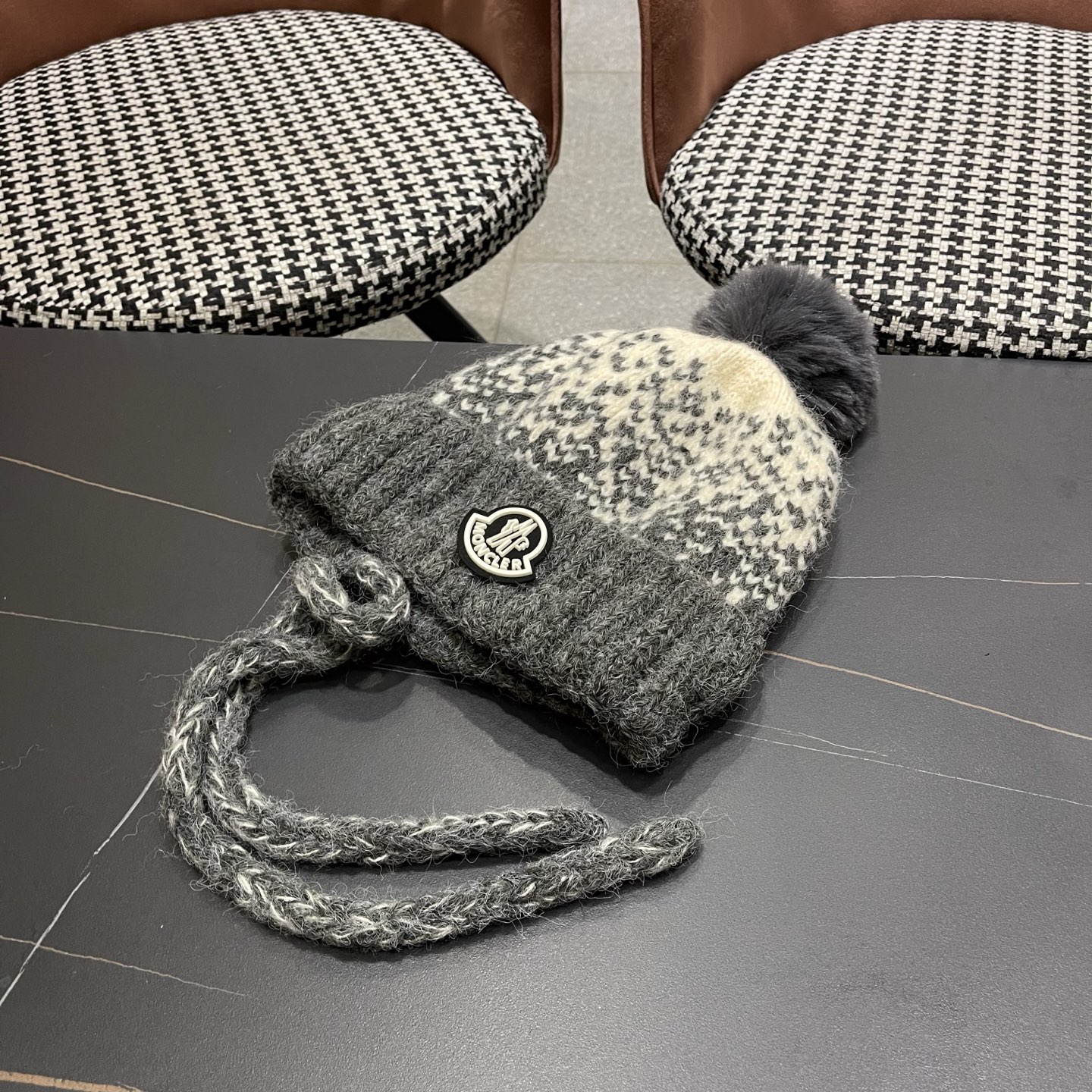 蒙口MONCLER 慵懒风针织帽女冬季保暖巴拉克拉法秋冬天帽子堆堆毛绒毛线帽