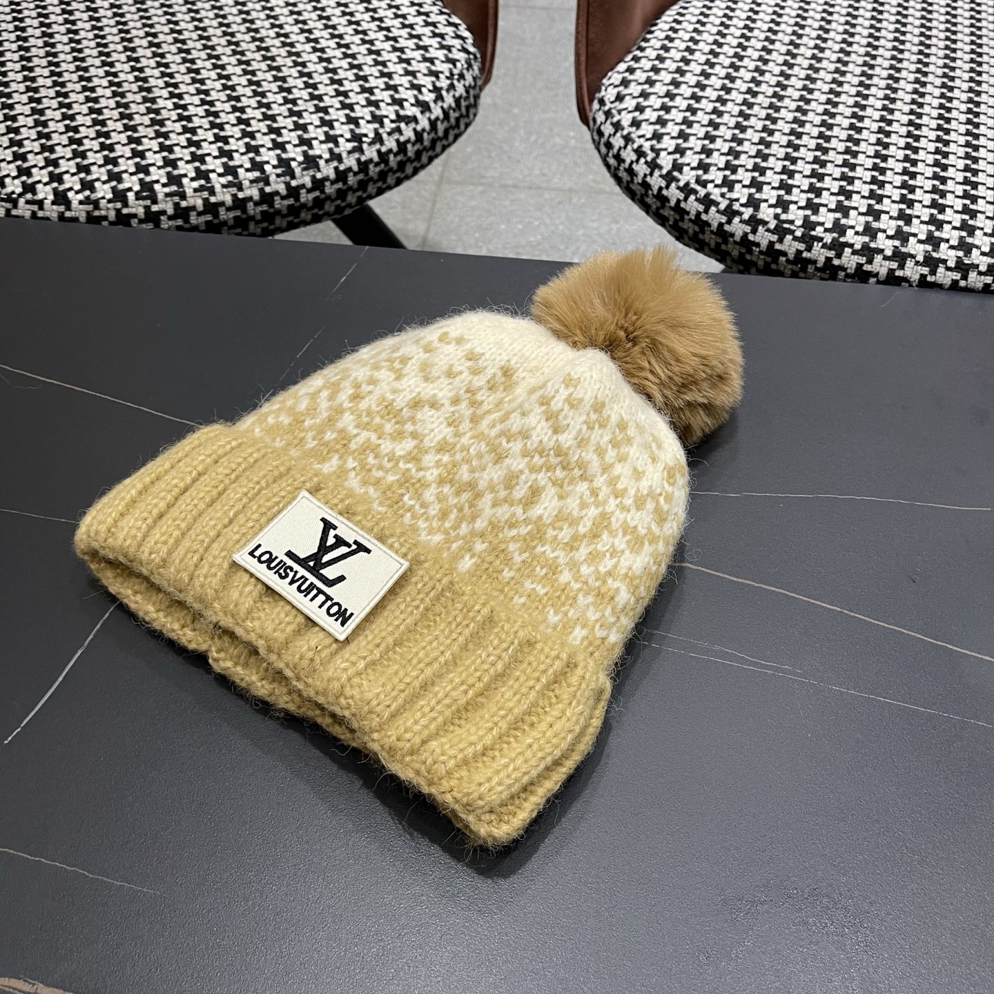lv路易威登女士帽子女款秋冬毛线帽针织帽冷帽冬季保暖加绒加厚护耳韩版好看