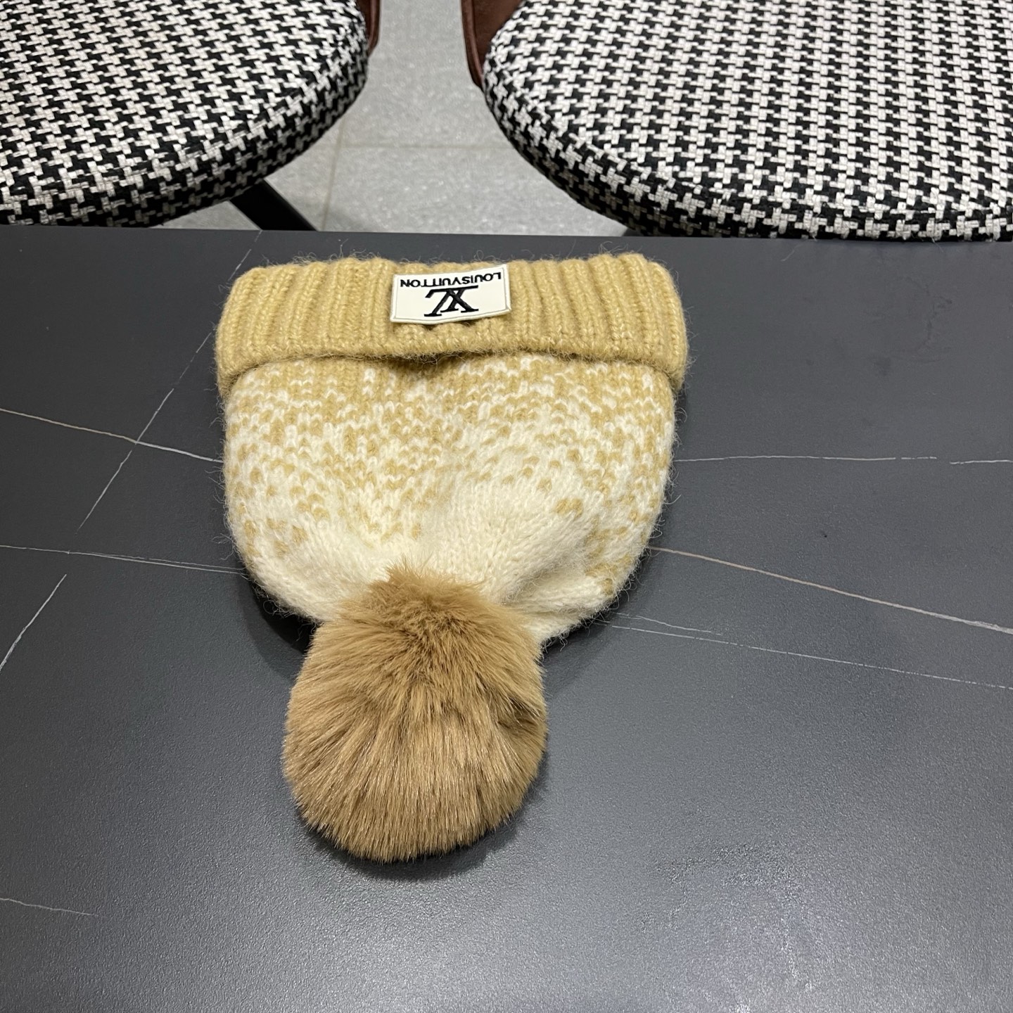 lv路易威登女士帽子女款秋冬毛线帽针织帽冷帽冬季保暖加绒加厚护耳韩版好看