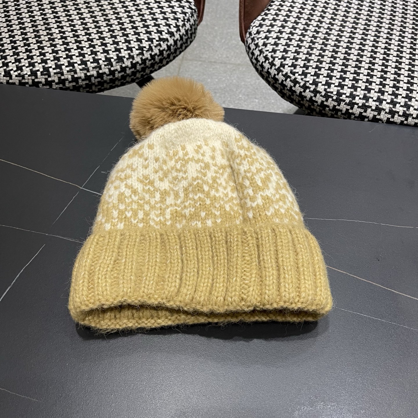 lv路易威登女士帽子女款秋冬毛线帽针织帽冷帽冬季保暖加绒加厚护耳韩版好看