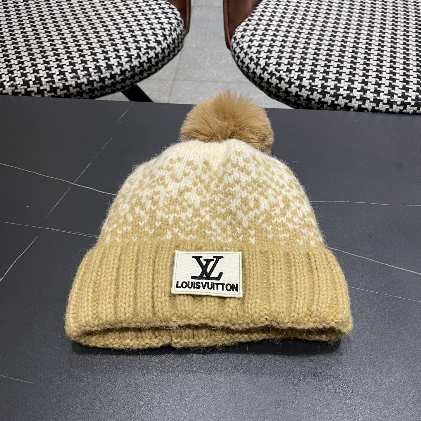 lv路易威登女士帽子女款秋冬毛线帽针织帽冷帽冬季保暖加绒加厚护耳韩版好看