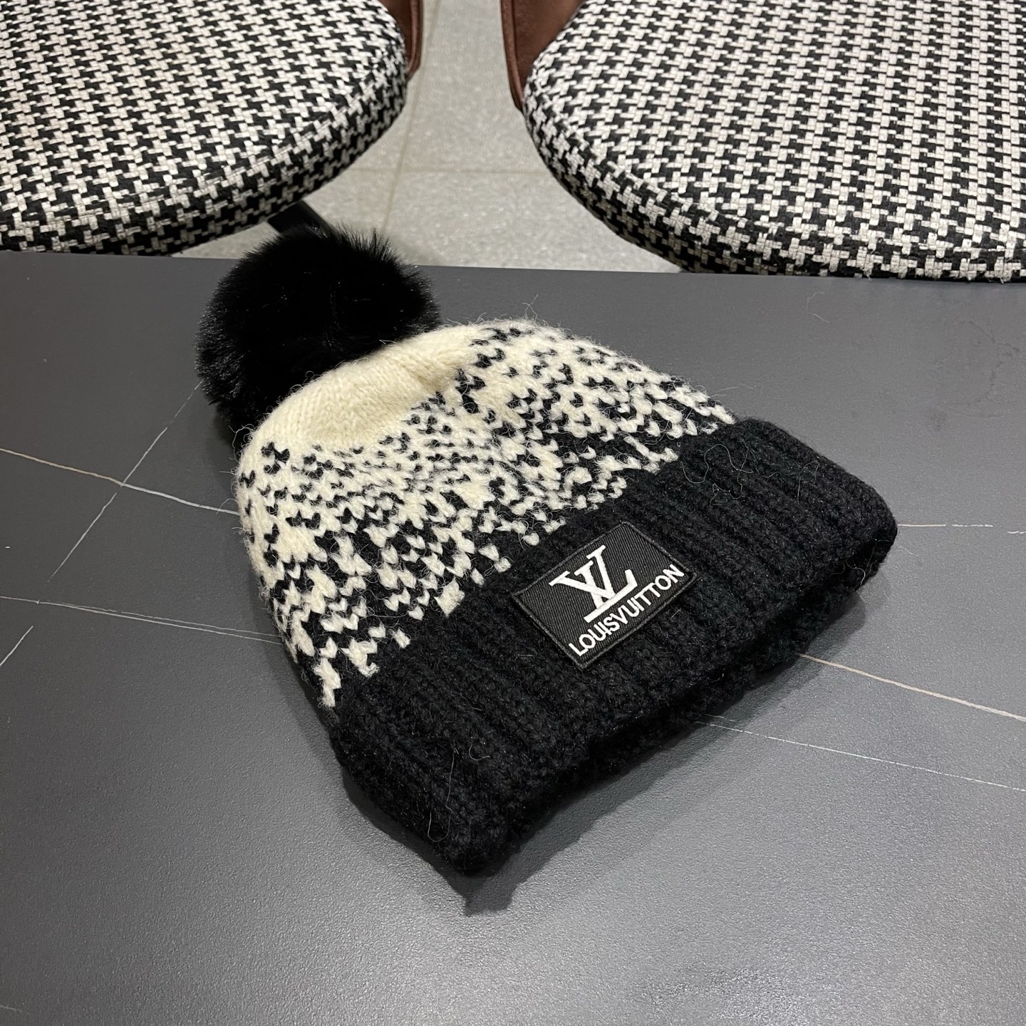 lv路易威登女士帽子女款秋冬毛线帽针织帽冷帽冬季保暖加绒加厚护耳韩版好看