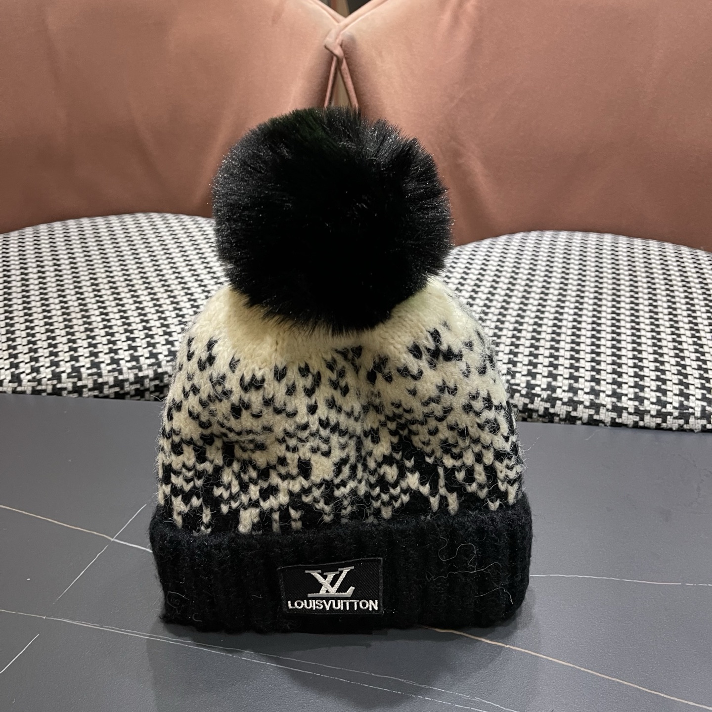 lv路易威登女士帽子女款秋冬毛线帽针织帽冷帽冬季保暖加绒加厚护耳韩版好看