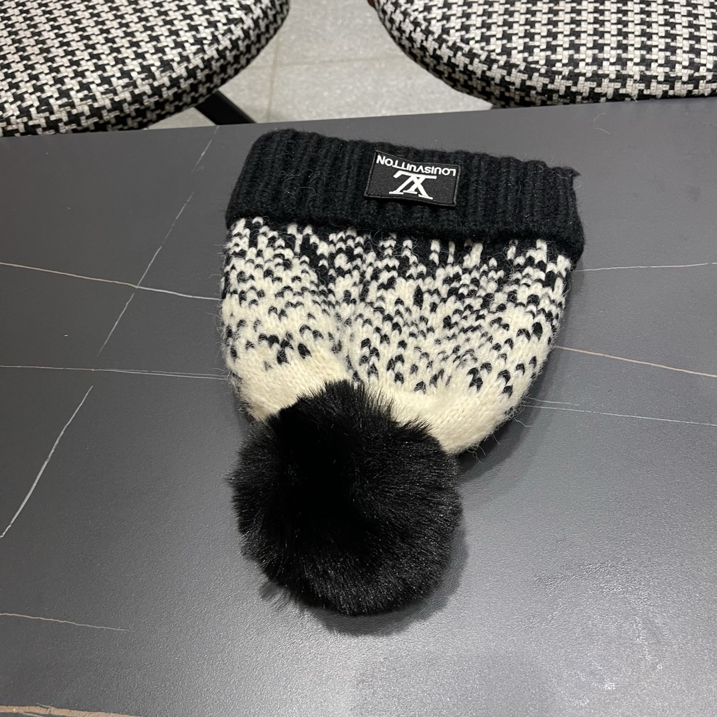 lv路易威登女士帽子女款秋冬毛线帽针织帽冷帽冬季保暖加绒加厚护耳韩版好看