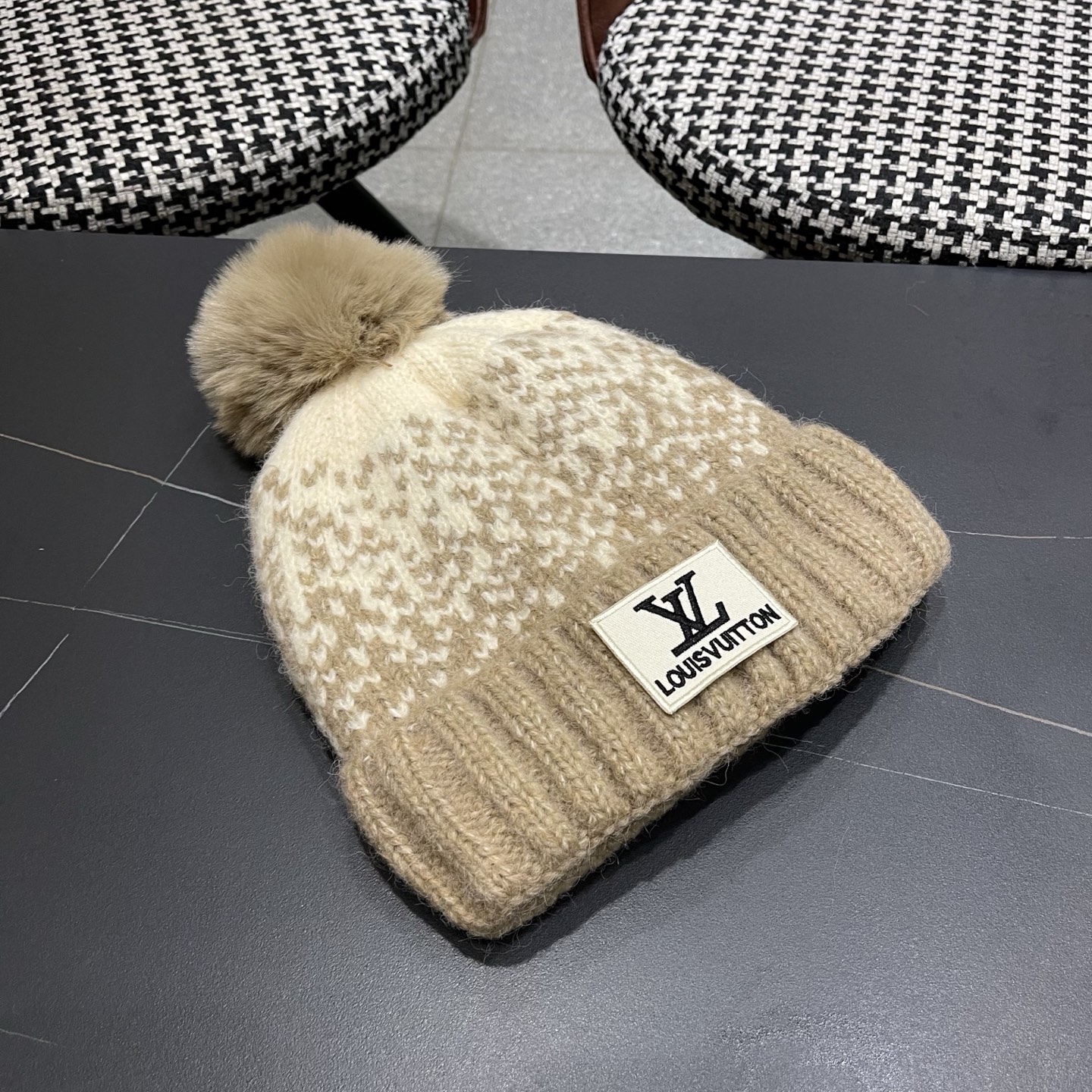 lv路易威登女士帽子女款秋冬毛线帽针织帽冷帽冬季保暖加绒加厚护耳韩版好看