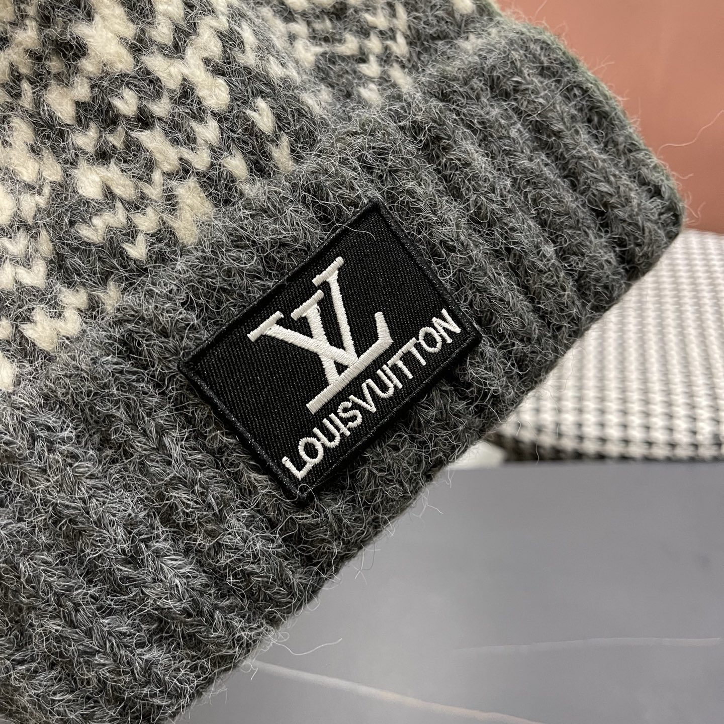 lv路易威登女士帽子女款秋冬毛线帽针织帽冷帽冬季保暖加绒加厚护耳韩版好看