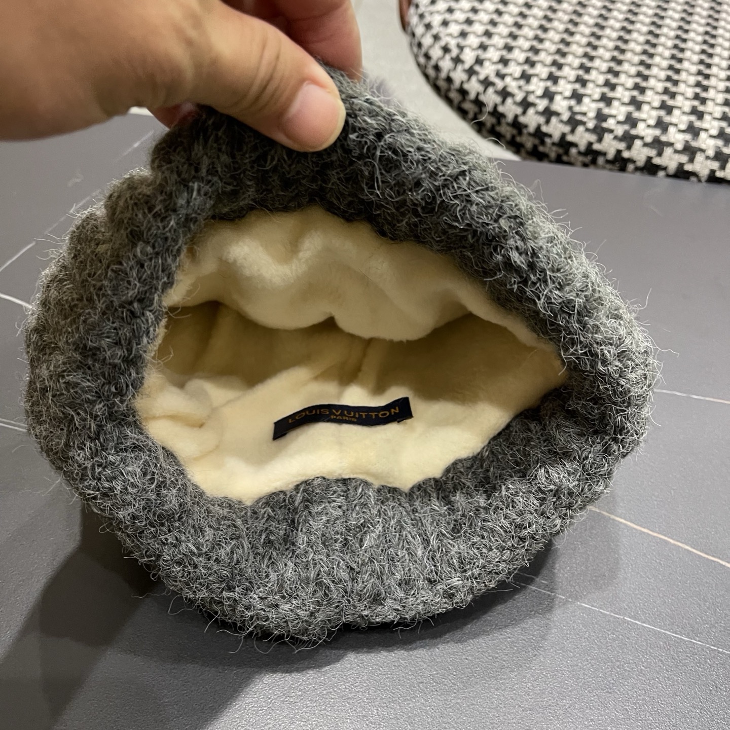 lv路易威登女士帽子女款秋冬毛线帽针织帽冷帽冬季保暖加绒加厚护耳韩版好看