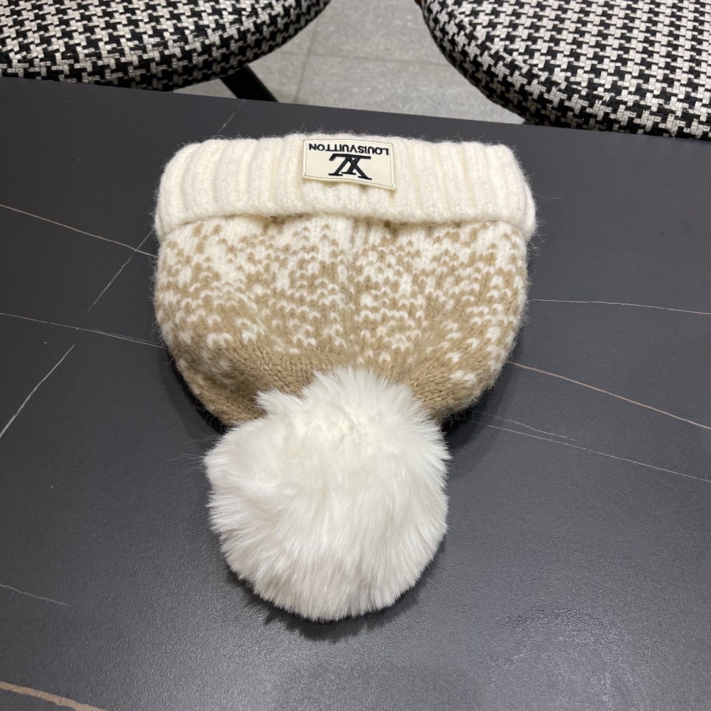 lv路易威登女士帽子女款秋冬毛线帽针织帽冷帽冬季保暖加绒加厚护耳韩版好看