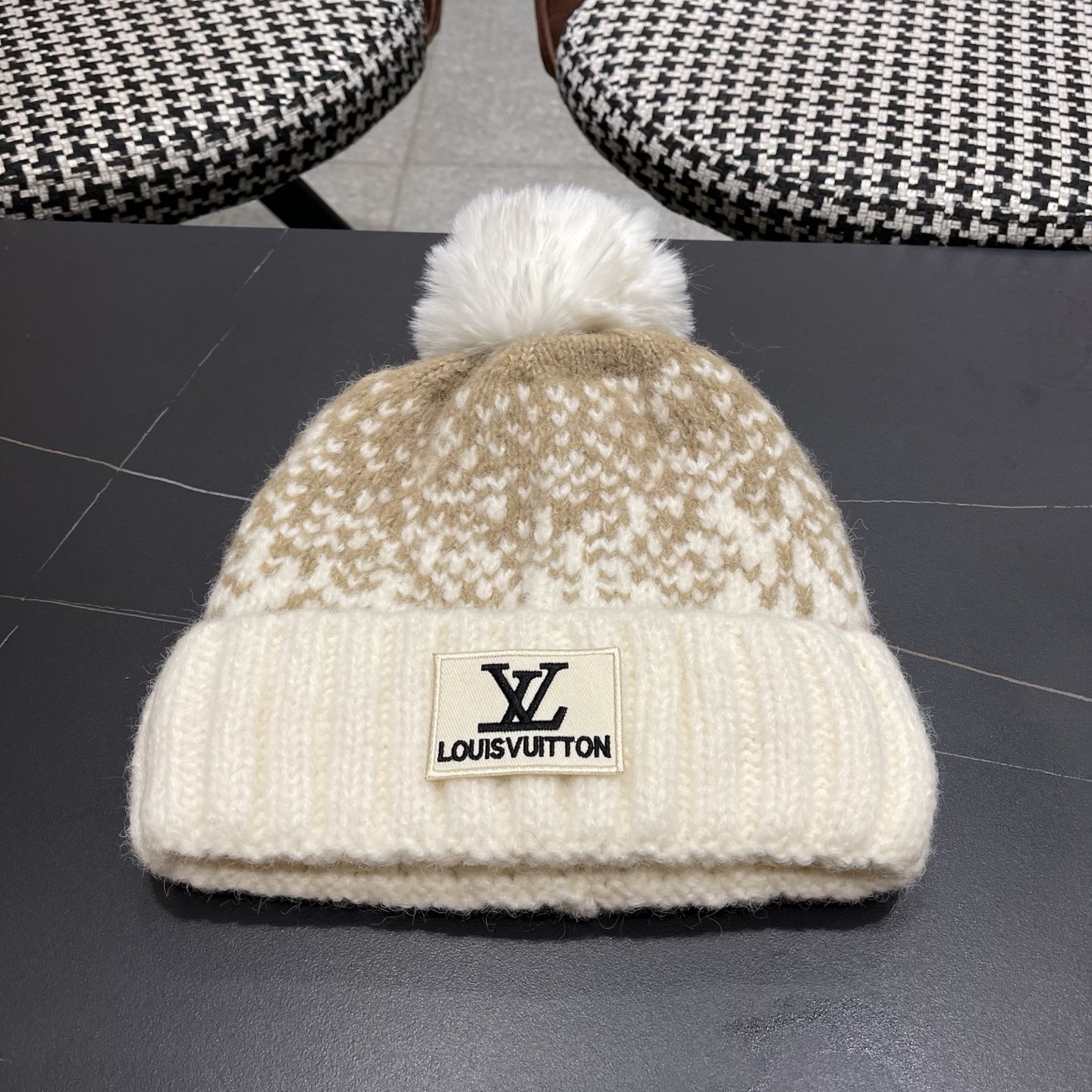 lv路易威登女士帽子女款秋冬毛线帽针织帽冷帽冬季保暖加绒加厚护耳韩版好看