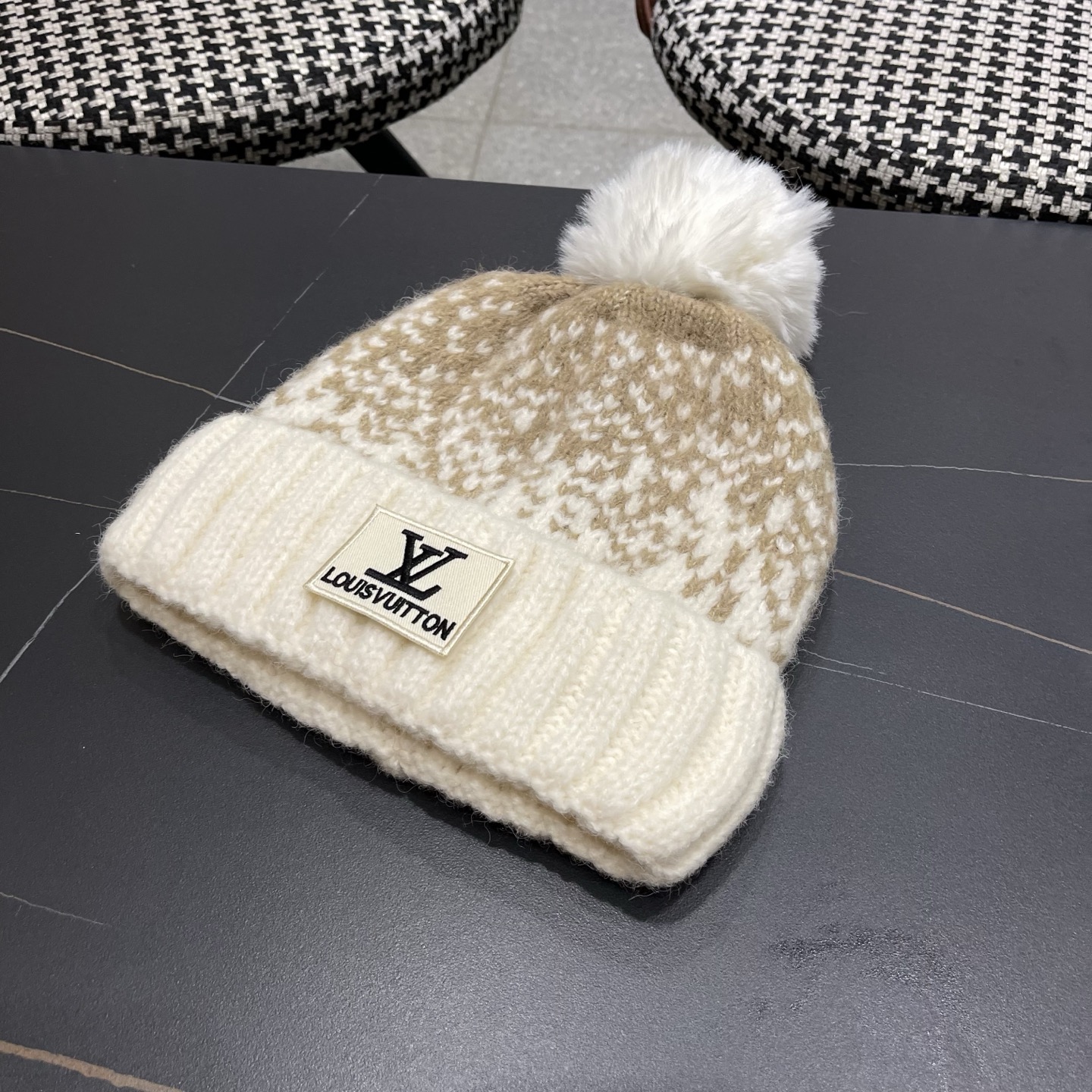lv路易威登女士帽子女款秋冬毛线帽针织帽冷帽冬季保暖加绒加厚护耳韩版好看