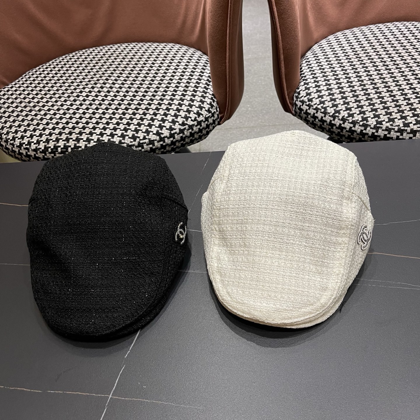 香奈儿 英伦复古前进帽女 2024春秋季百搭鸭舌报童帽大头围画