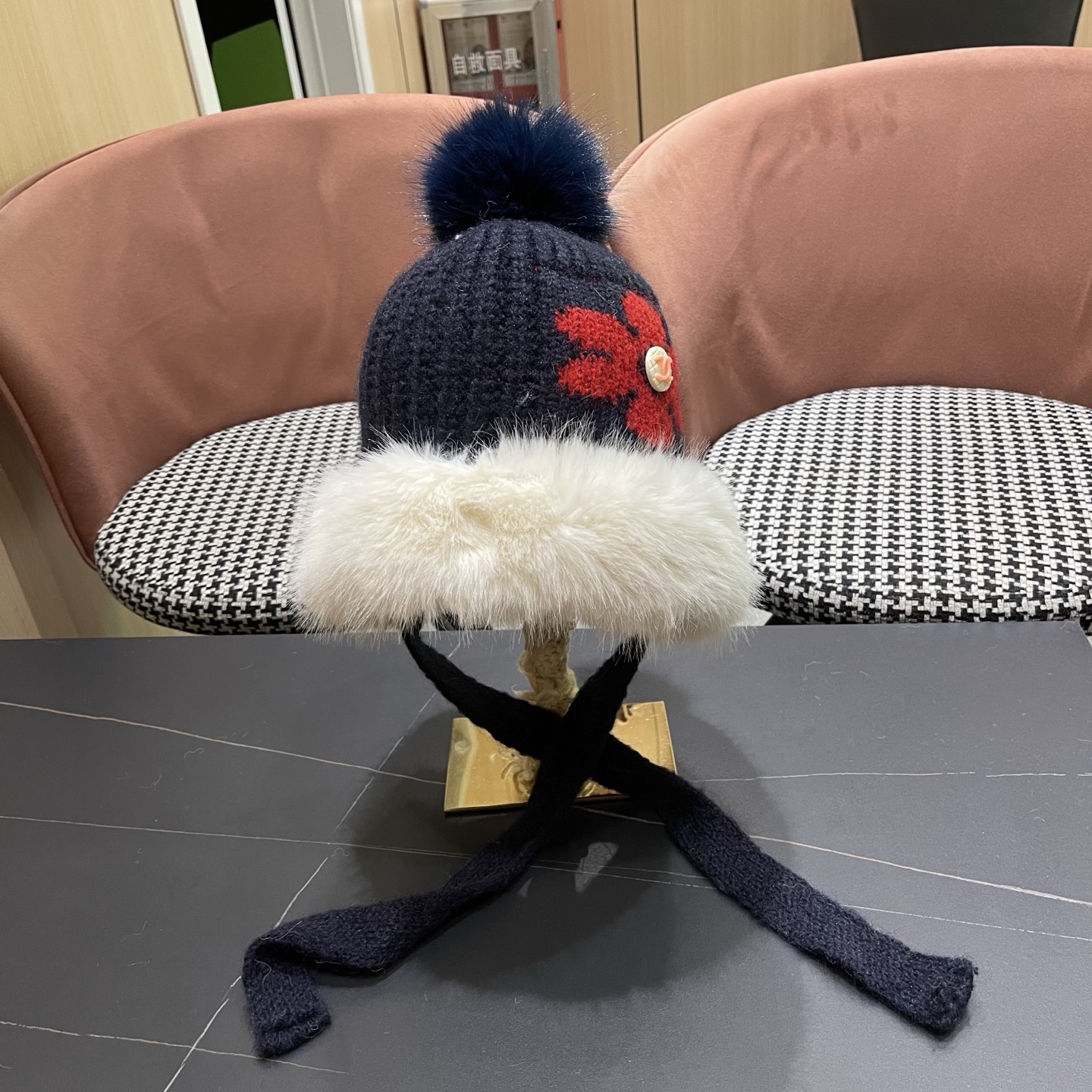 香奈儿CHANEL 2025新款韩版花朵刺绣针织护耳帽女秋冬季加厚保暖毛线套头帽潮