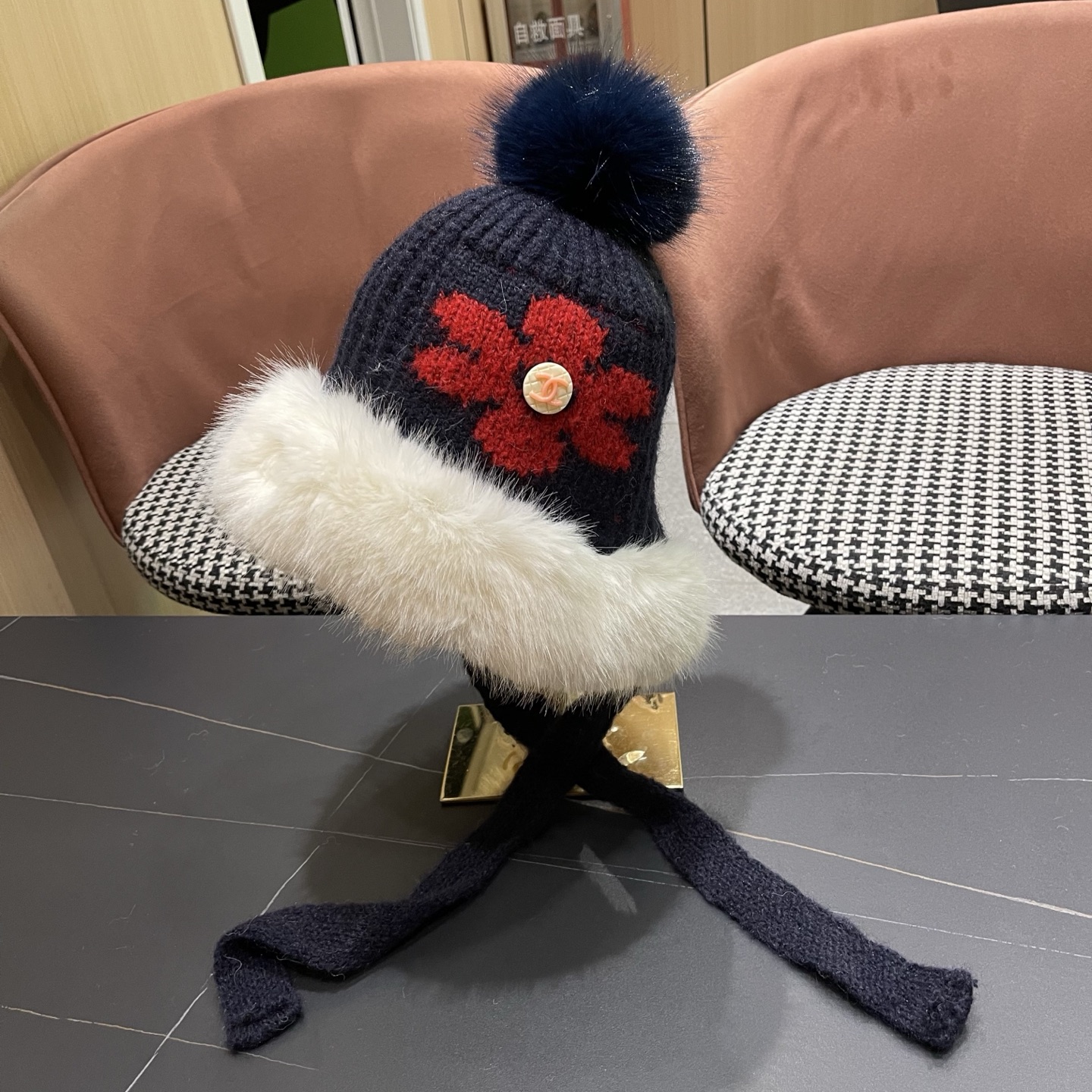 香奈儿CHANEL 2025新款韩版花朵刺绣针织护耳帽女秋冬季加厚保暖毛线套头帽潮