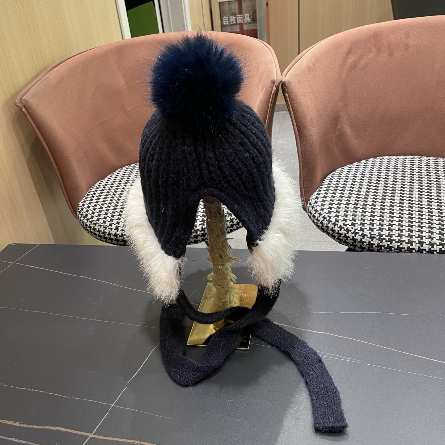 香奈儿CHANEL 2025新款韩版花朵刺绣针织护耳帽女秋冬季加厚保暖毛线套头帽潮