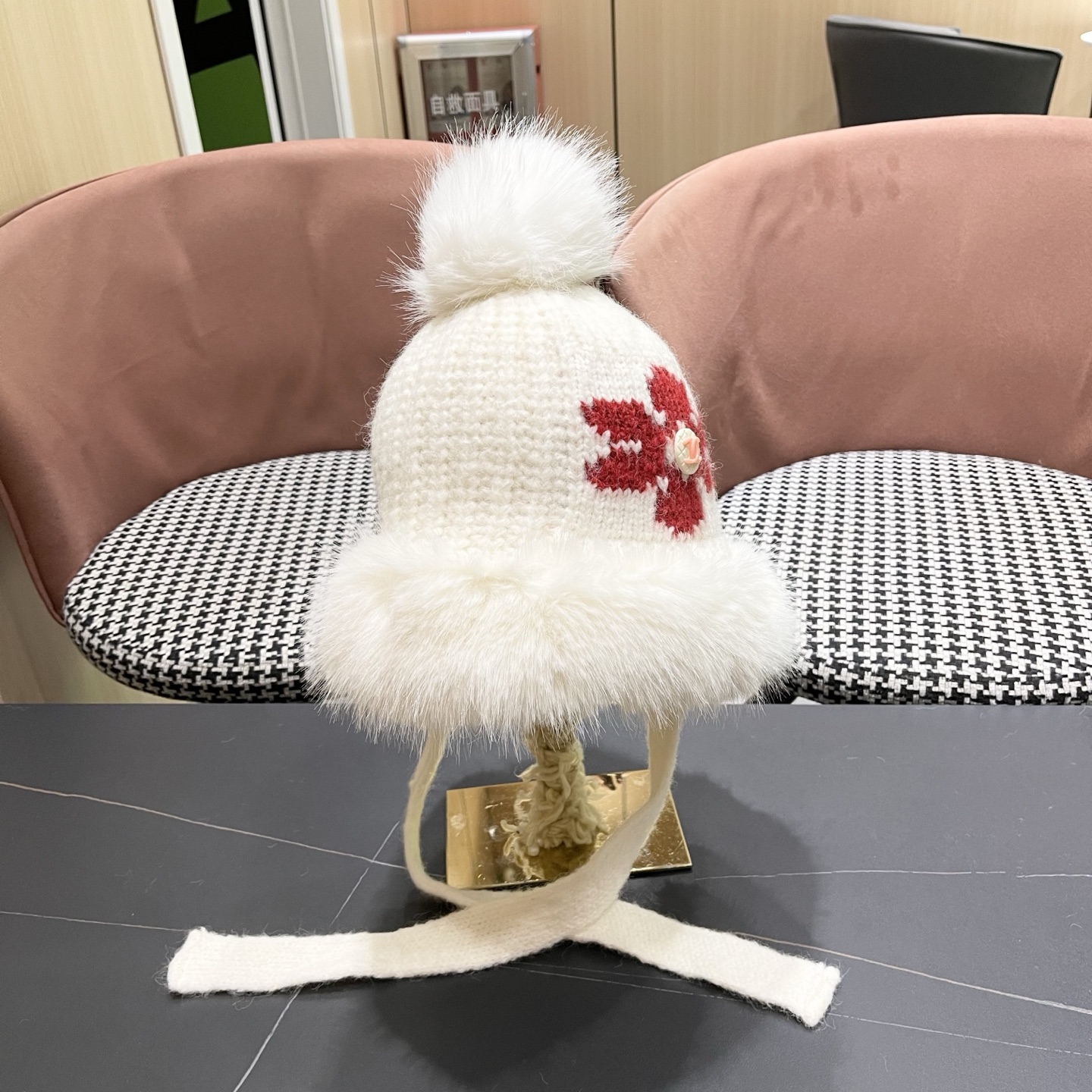 香奈儿CHANEL 2025新款韩版花朵刺绣针织护耳帽女秋冬季加厚保暖毛线套头帽潮