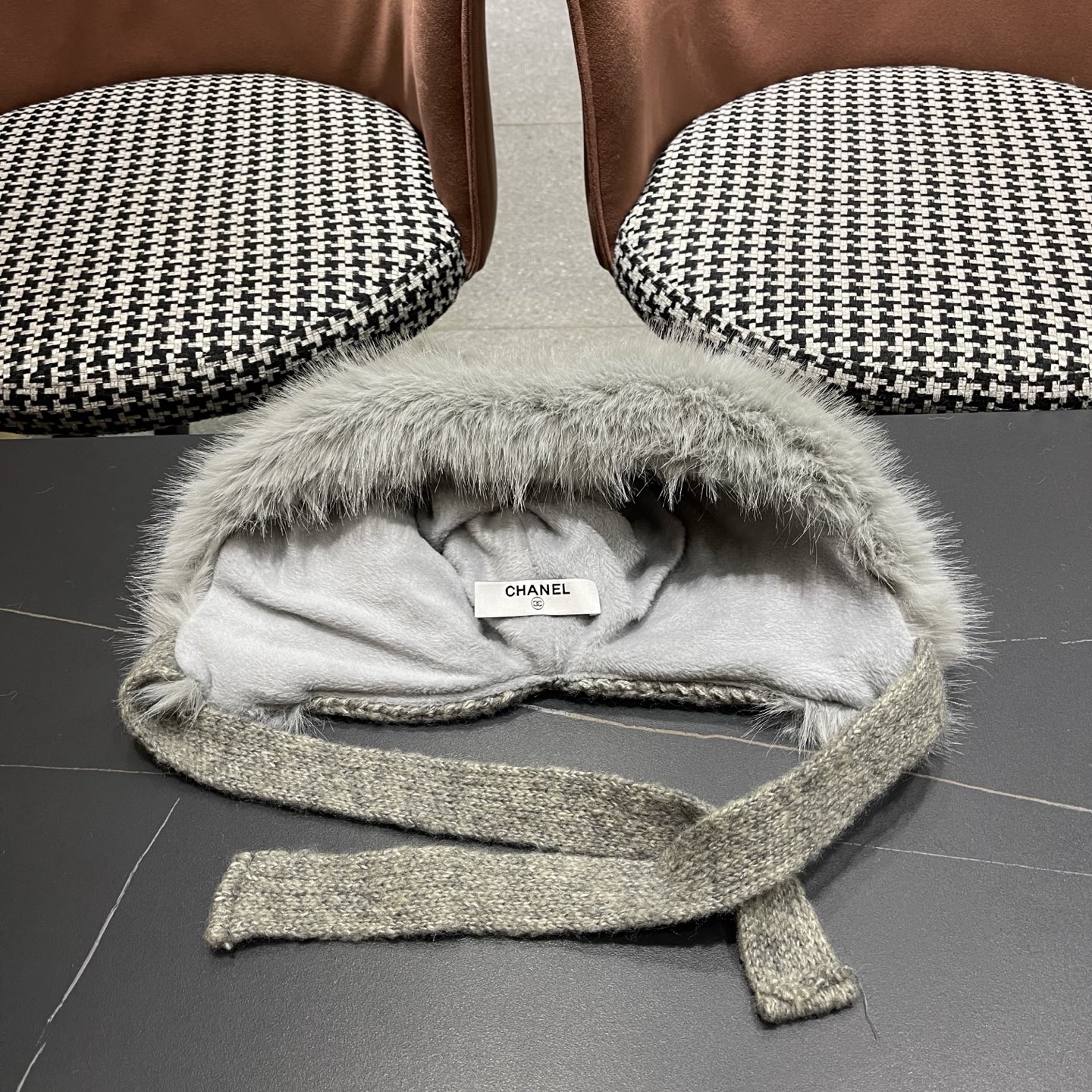 香奈儿CHANEL 2025新款韩版花朵刺绣针织护耳帽女秋冬季加厚保暖毛线套头帽潮