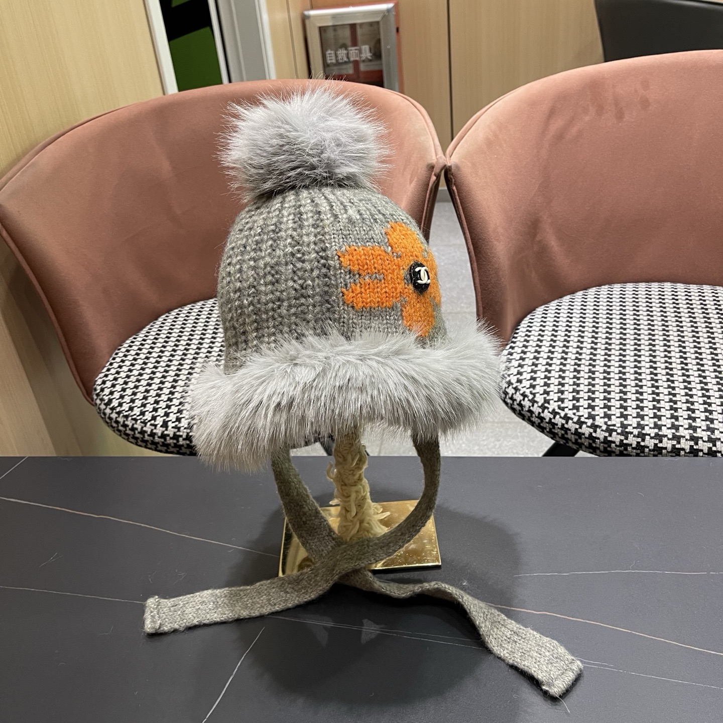 香奈儿CHANEL 2025新款韩版花朵刺绣针织护耳帽女秋冬季加厚保暖毛线套头帽潮