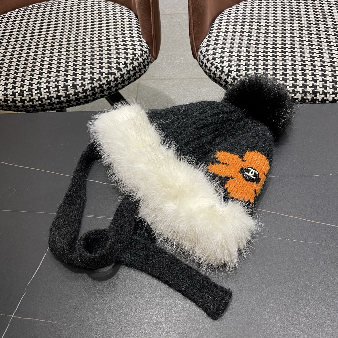 香奈儿CHANEL 2025新款韩版花朵刺绣针织护耳帽女秋冬季加厚保暖毛线套头帽潮