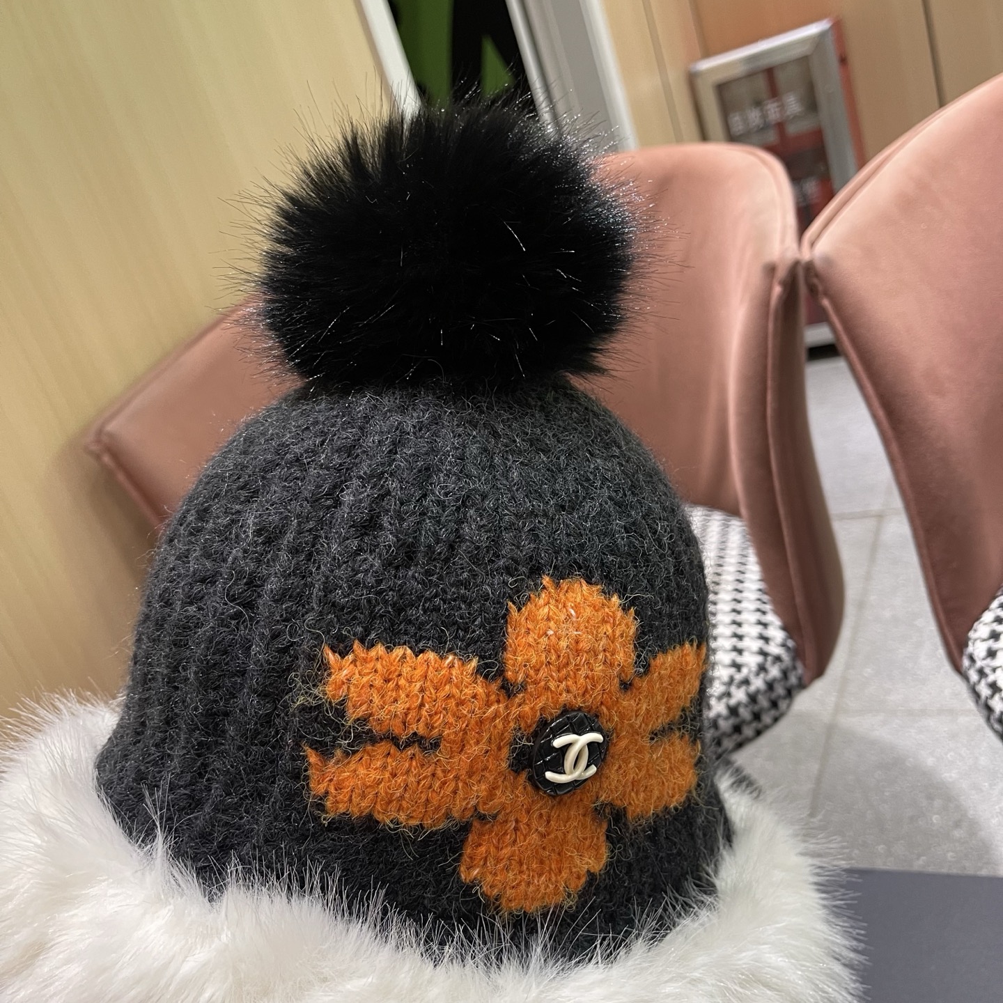 香奈儿CHANEL 2025新款韩版花朵刺绣针织护耳帽女秋冬季加厚保暖毛线套头帽潮