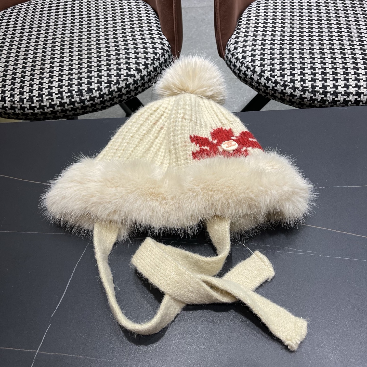 香奈儿CHANEL 2025新款韩版花朵刺绣针织护耳帽女秋冬季加厚保暖毛线套头帽潮