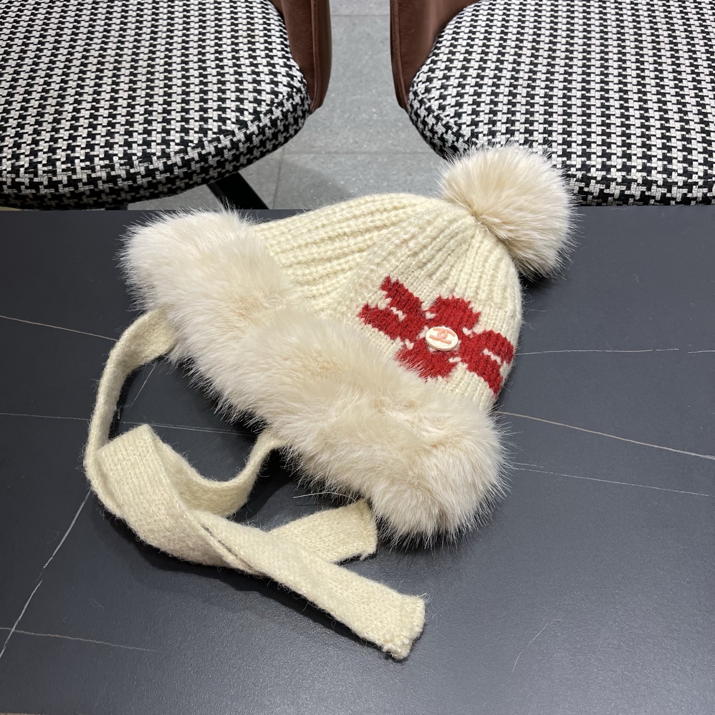 香奈儿CHANEL 2025新款韩版花朵刺绣针织护耳帽女秋冬季加厚保暖毛线套头帽潮