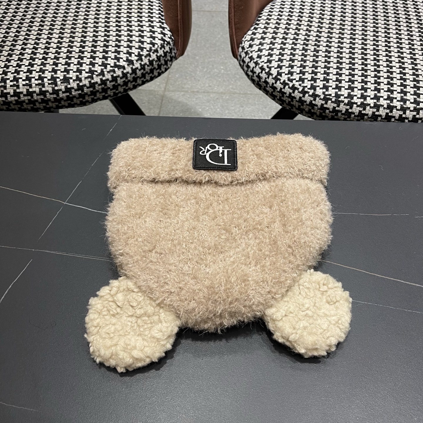 【DIOR迪奥】2025新款秋冬季时尚保暖耳朵套头帽大头围显脸小针织毛绒帽子