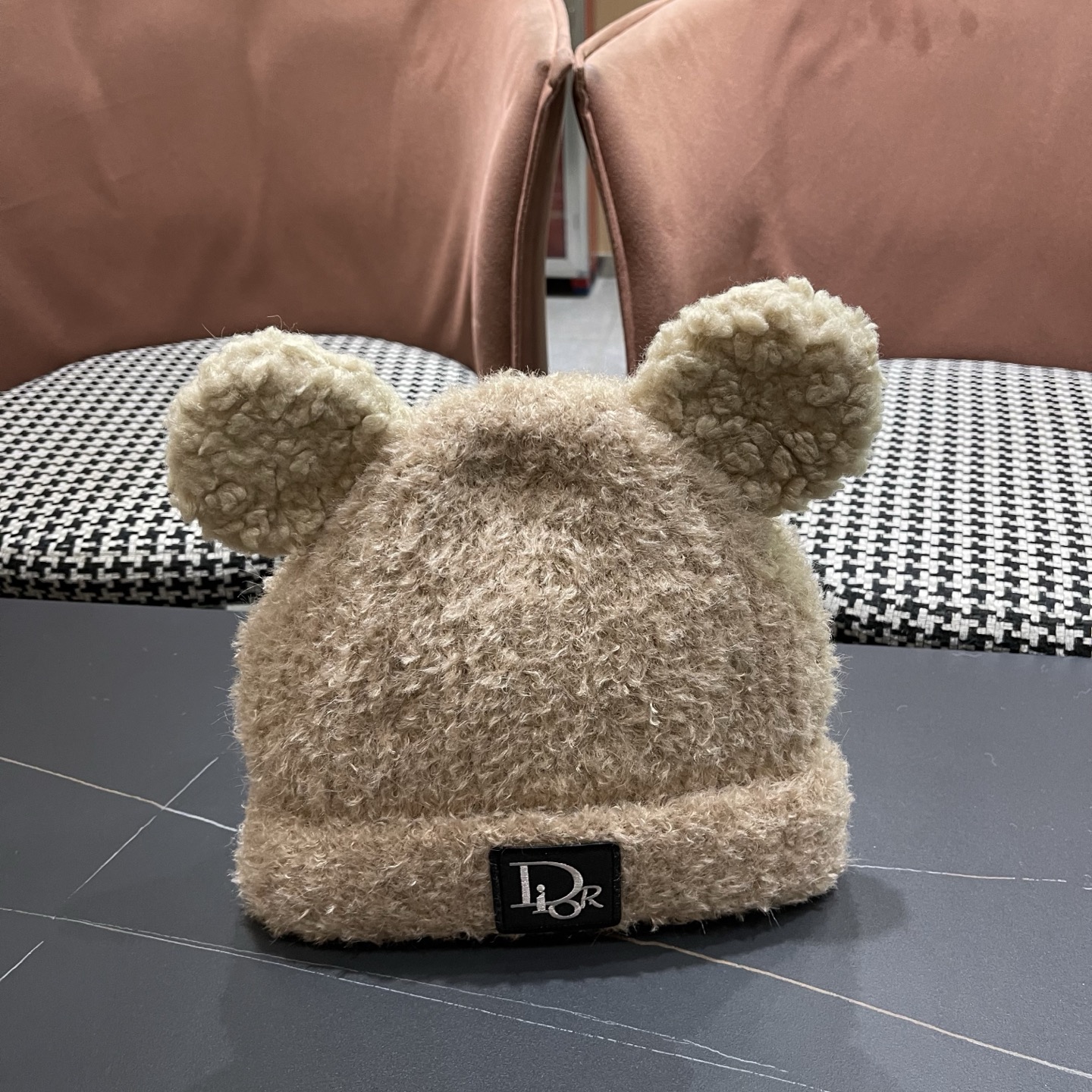 【DIOR迪奥】2025新款秋冬季时尚保暖耳朵套头帽大头围显脸小针织毛绒帽子