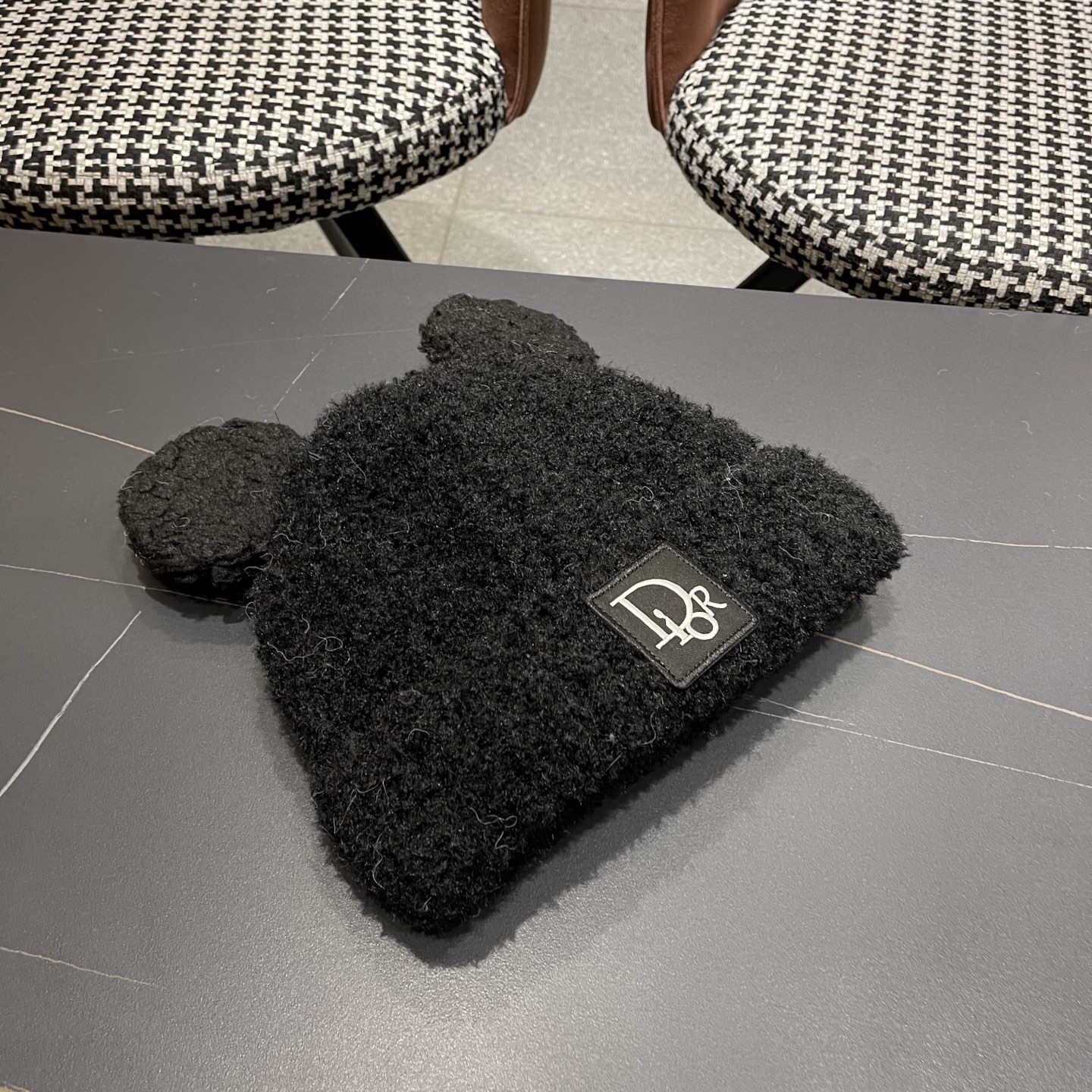 【DIOR迪奥】2025新款秋冬季时尚保暖耳朵套头帽大头围显脸小针织毛绒帽子