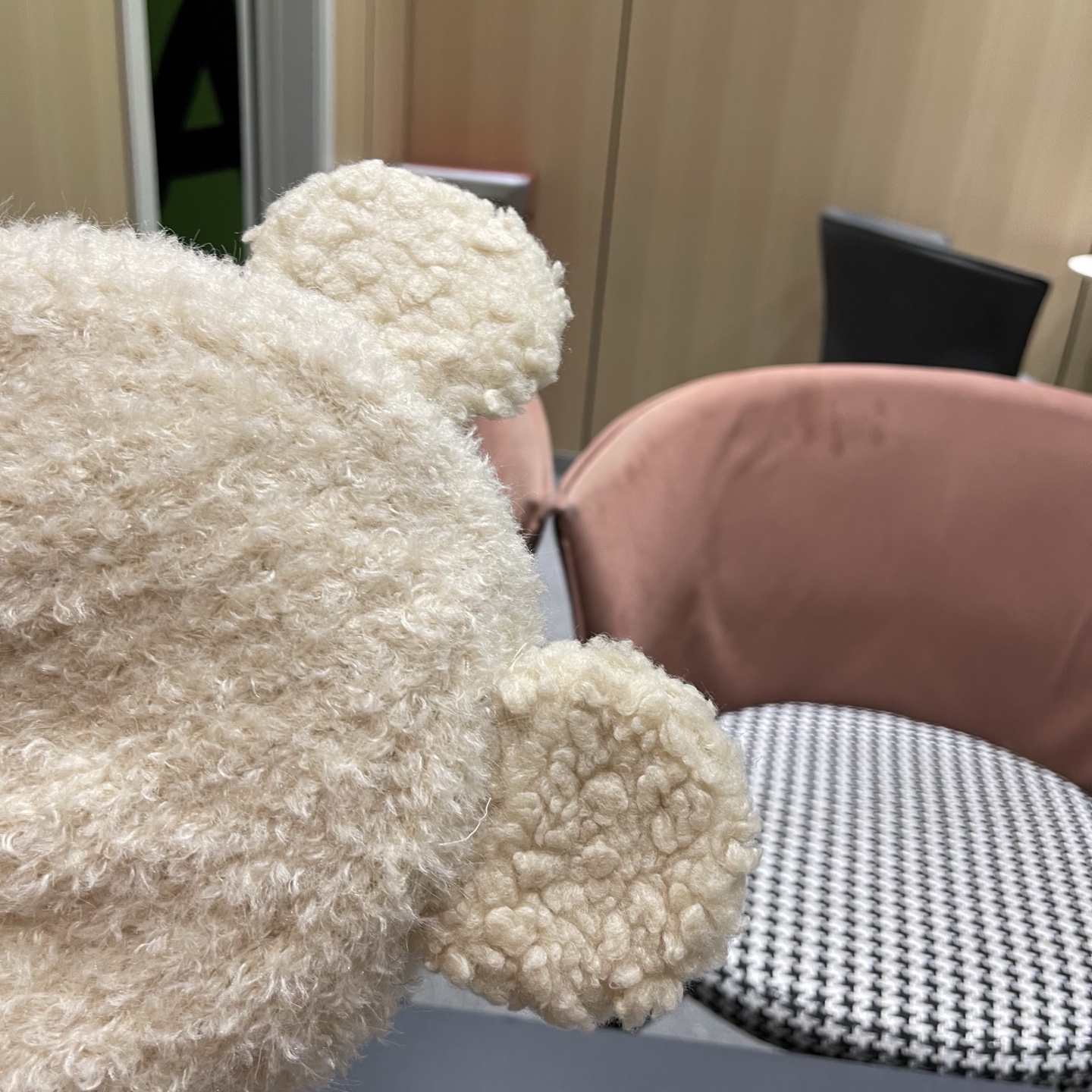 【DIOR迪奥】2025新款秋冬季时尚保暖耳朵套头帽大头围显脸小针织毛绒帽子