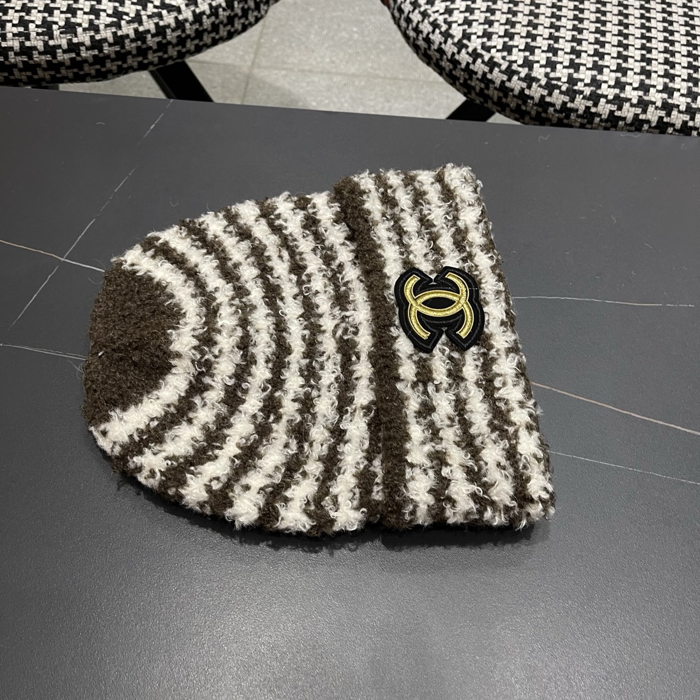 Chanel香奈儿秋冬网红推荐款毛线帽，小红书爆款，手感超柔软舒适的针织线帽，弹性极佳！