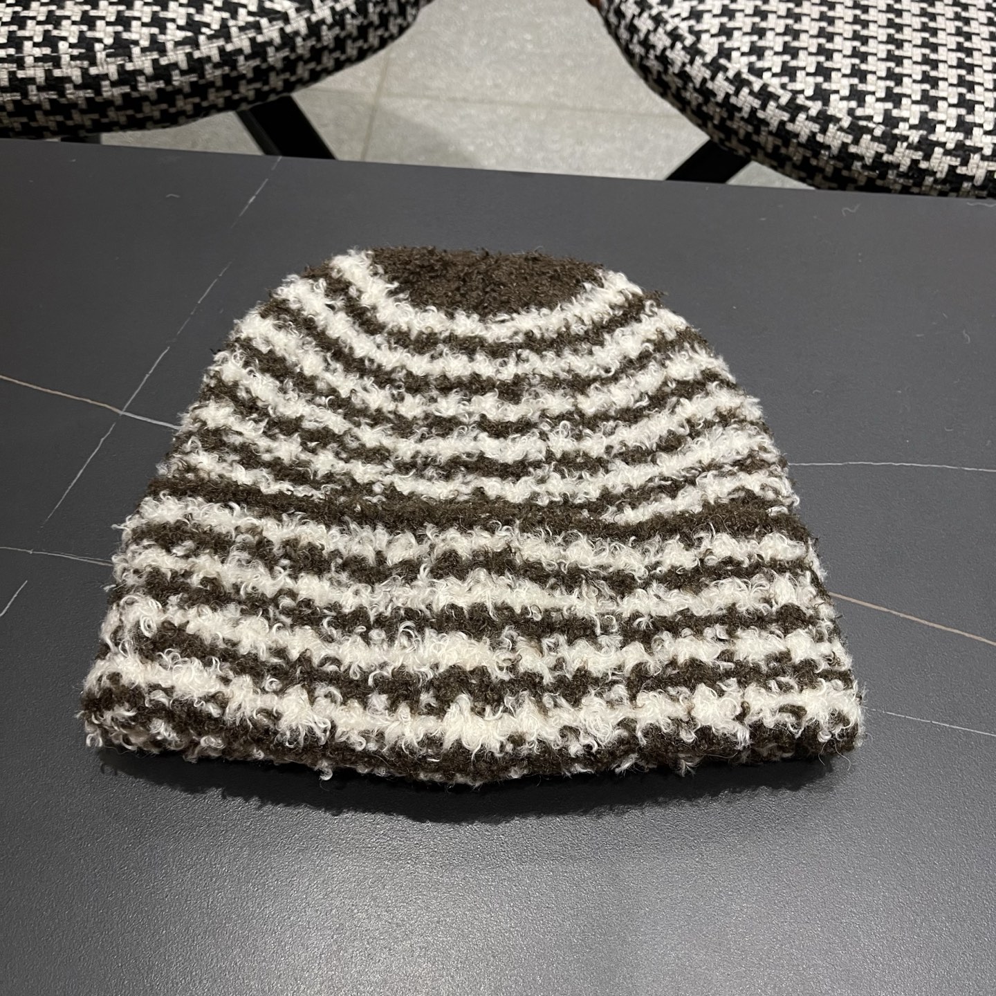 Chanel香奈儿秋冬网红推荐款毛线帽，小红书爆款，手感超柔软舒适的针织线帽，弹性极佳！