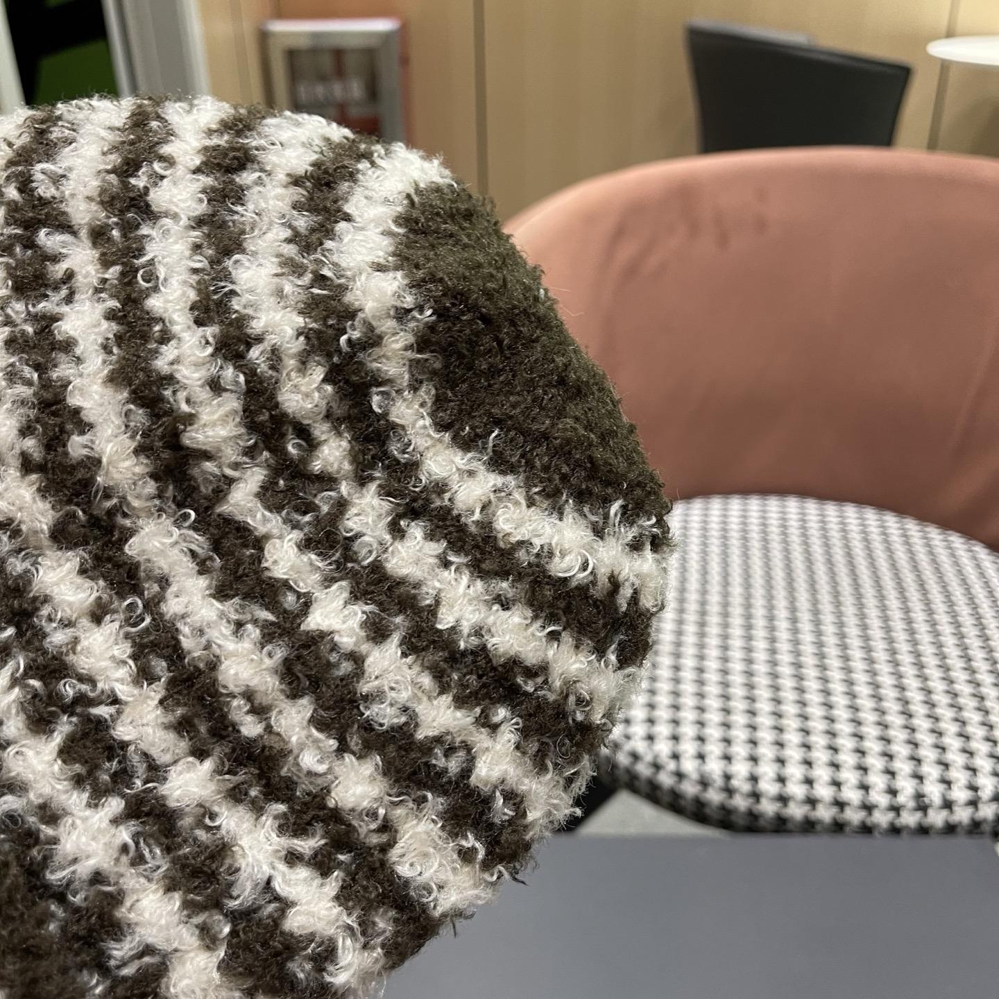 Chanel香奈儿秋冬网红推荐款毛线帽，小红书爆款，手感超柔软舒适的针织线帽，弹性极佳！