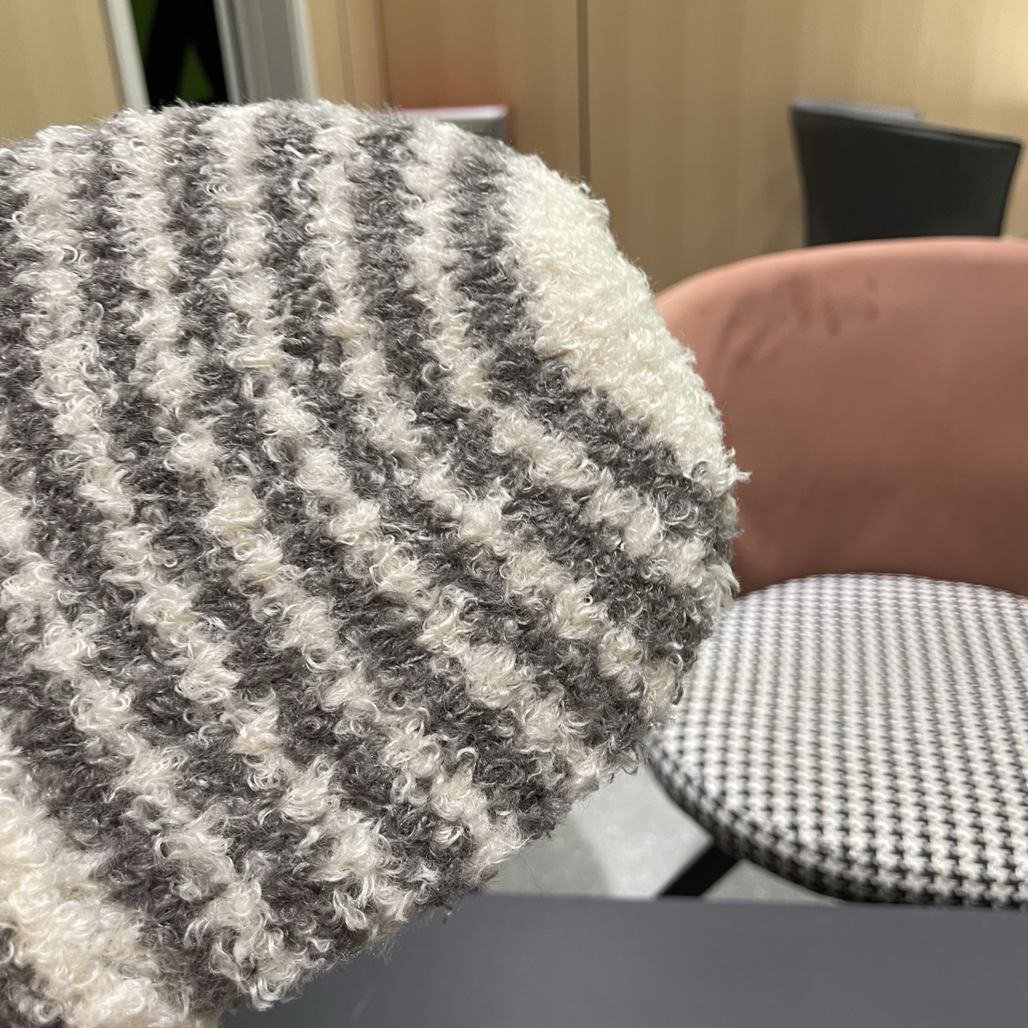 Chanel香奈儿秋冬网红推荐款毛线帽，小红书爆款，手感超柔软舒适的针织线帽，弹性极佳！