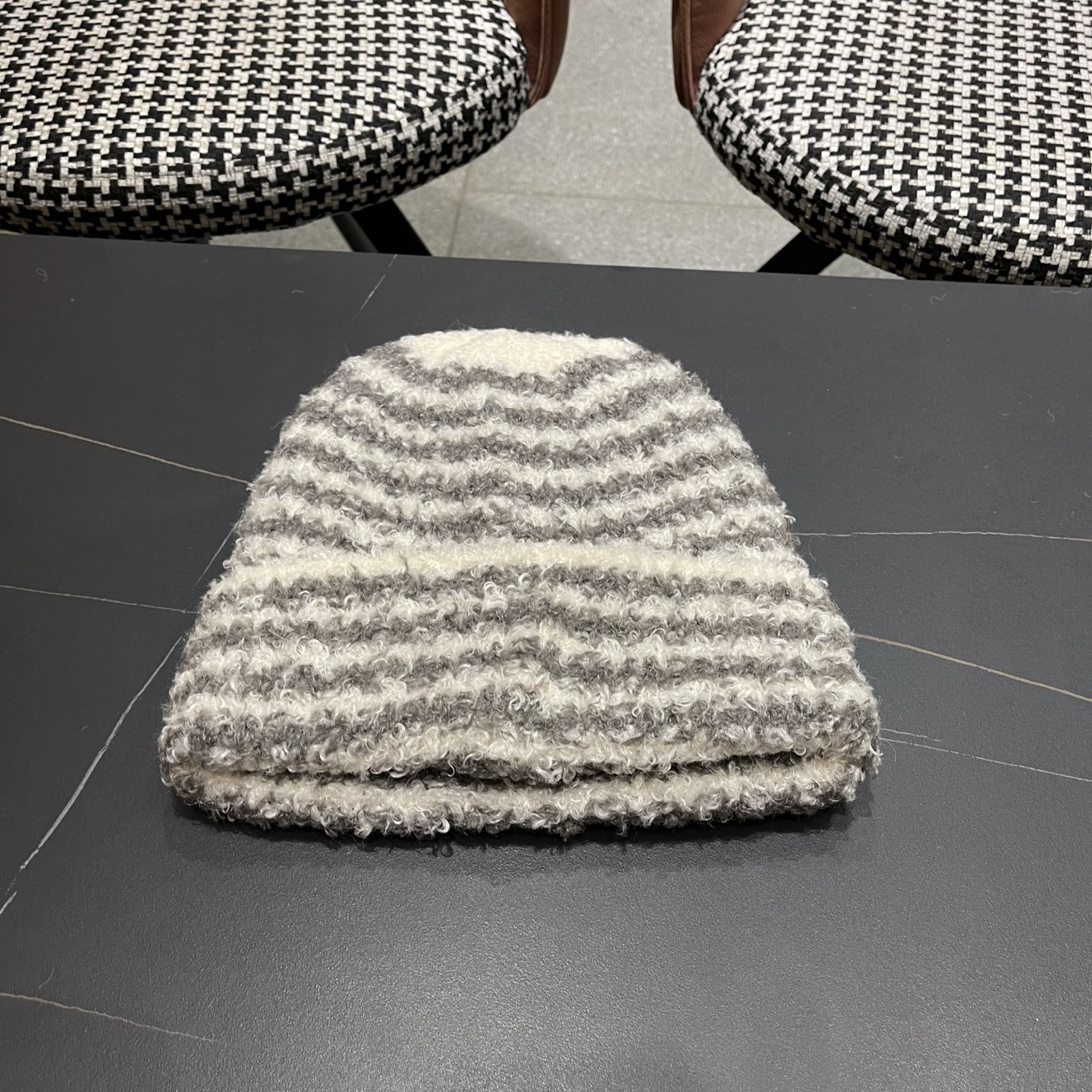 Chanel香奈儿秋冬网红推荐款毛线帽，小红书爆款，手感超柔软舒适的针织线帽，弹性极佳！