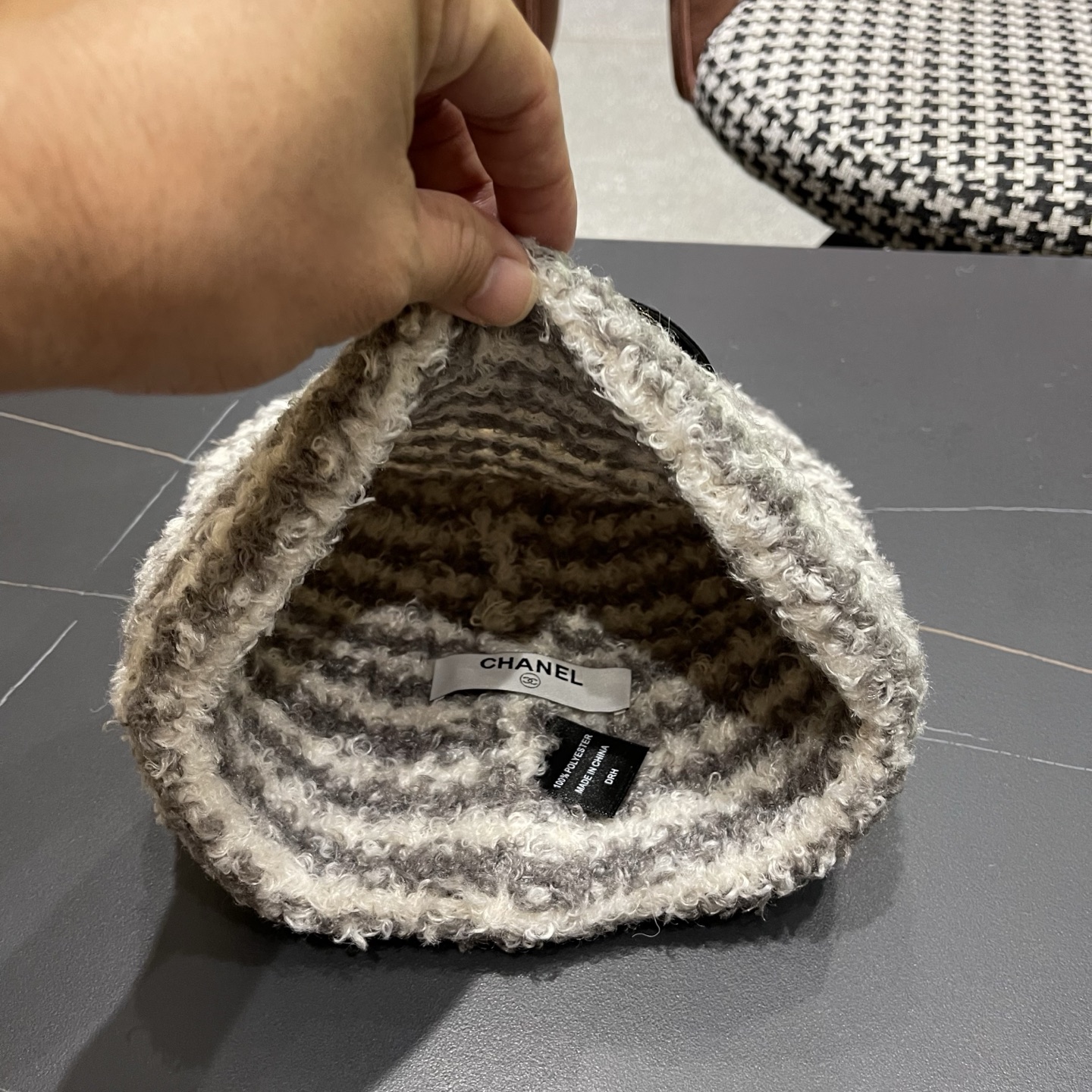 Chanel香奈儿秋冬网红推荐款毛线帽，小红书爆款，手感超柔软舒适的针织线帽，弹性极佳！
