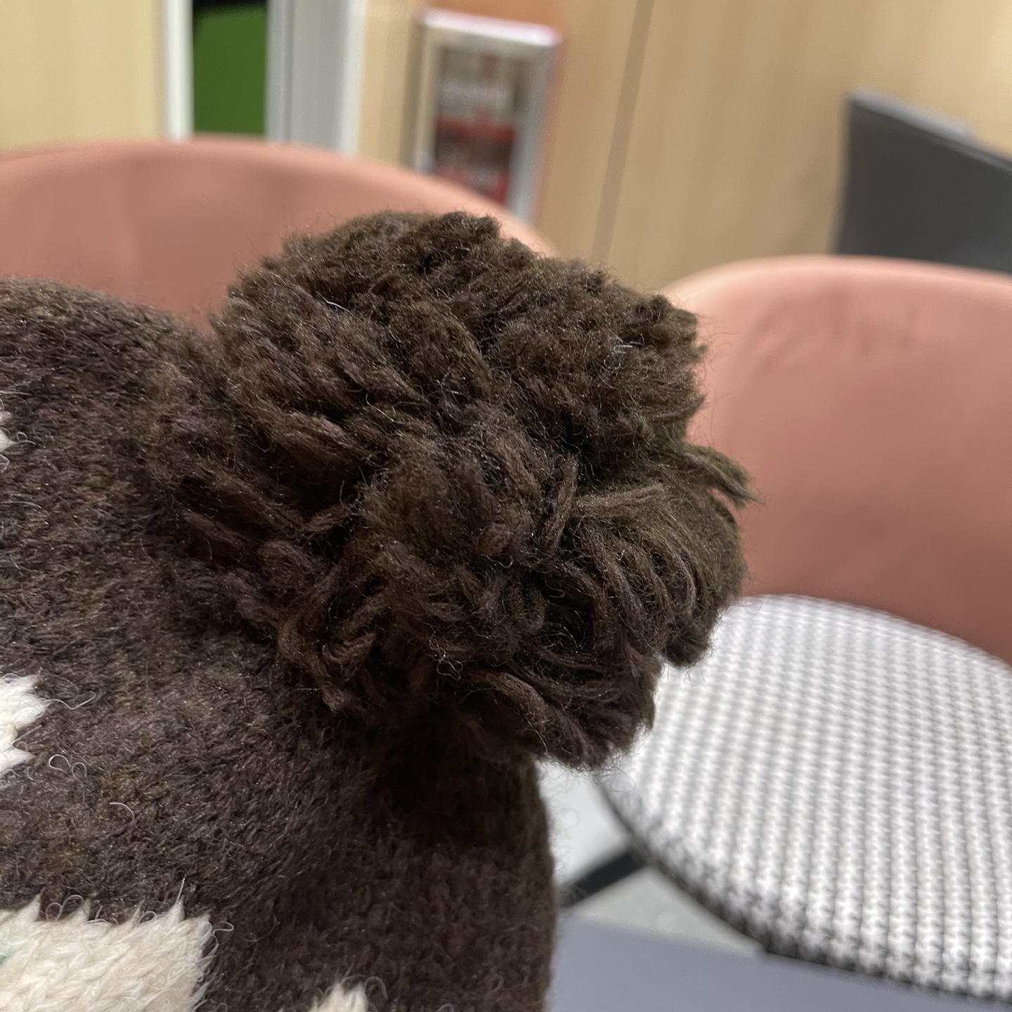 MONCLER蒙口2025新款费尔岛格纹可爱樱桃毛球针织帽子女秋冬季保暖护耳毛线帽