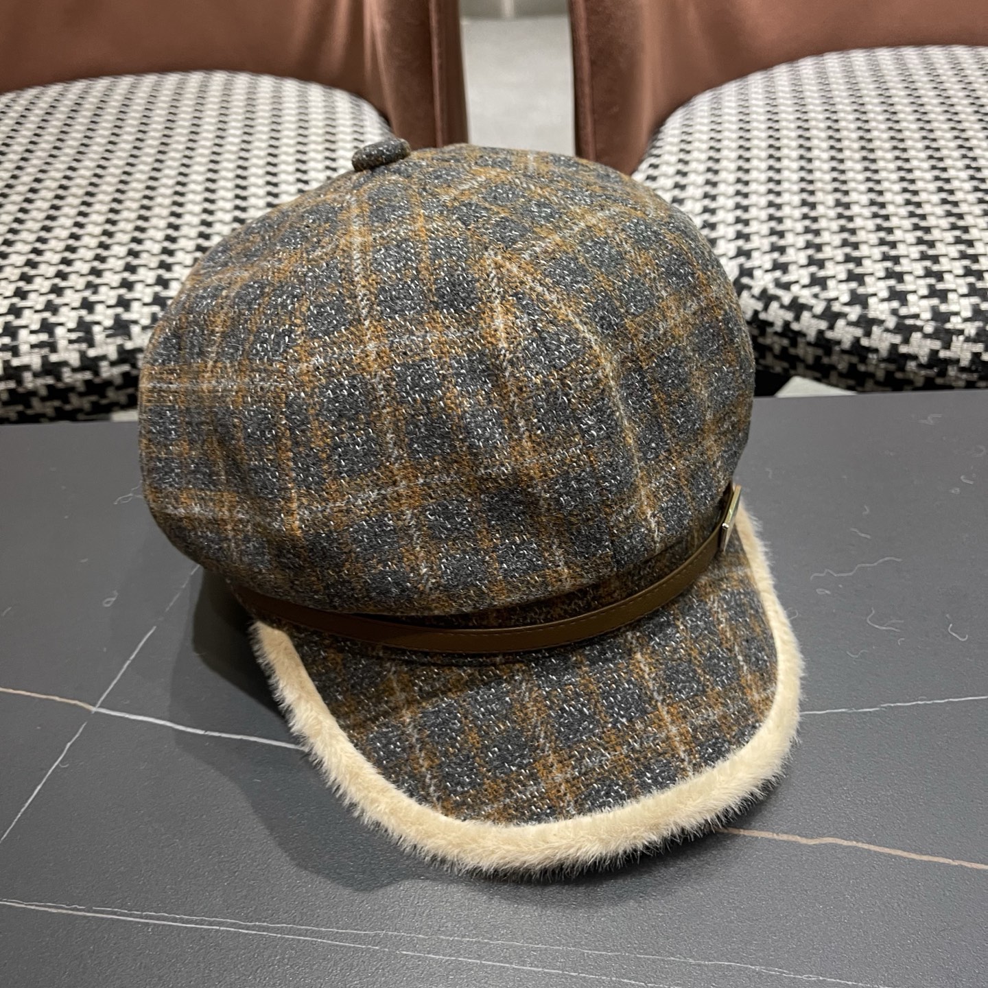 香奈儿CHANEL 2025新款韩版格子八角帽女秋冬毛绒帽檐贝雷帽百搭学院画家报童帽