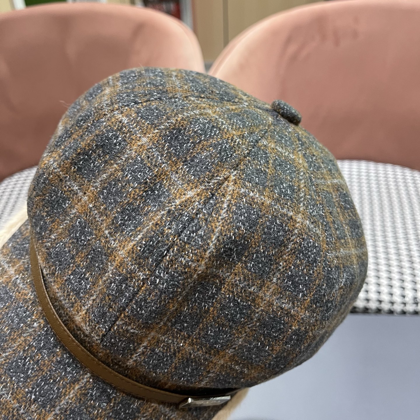 香奈儿CHANEL 2025新款韩版格子八角帽女秋冬毛绒帽檐贝雷帽百搭学院画家报童帽