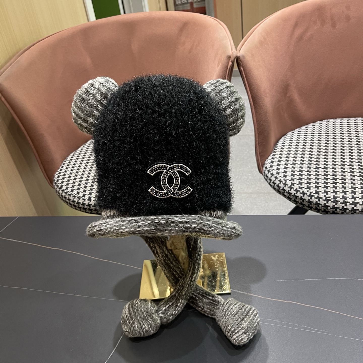 NO:580615,Chanel Chanel cute bear ears hat for women 2025 autumn and winter new atmosphere versatile warm plush ear protection hat fisherman hat baseball cap knitted hat, hat, chanel, chanel, espadrilles, hats19860909Chanel香奈儿可爱小熊耳朵帽子女2025秋冬新款氛围感百搭保暖毛绒护耳帽帽子渔夫帽棒球帽针织帽,帽子,chanel,chanel,espadrilles,hats,hat