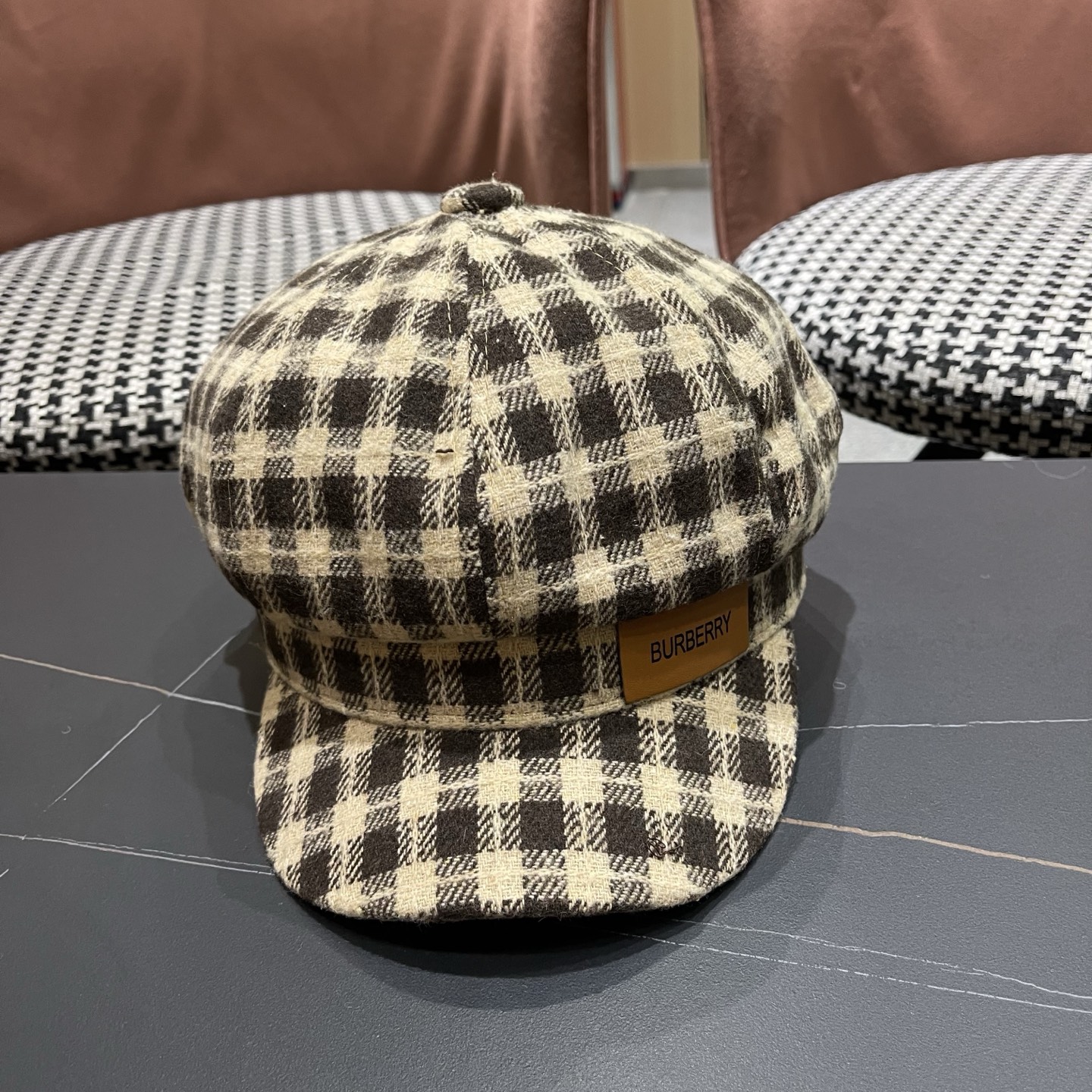 NO:580636,BURBERRY 2025 autumn and winter plaid octagonal hat with face, small beret, student painter, newsboy hat, versatile hat, fisherman hat, baseball cap, knitted hat, hat, burberry, burberry, espadrilles, hats19860909巴宝莉BURBERRY 2025秋冬季格子八角帽显脸小贝雷帽学生画家报童帽百搭帽子渔夫帽棒球帽针织帽,帽子,burberry,burberry,espadrilles,hats,hat
