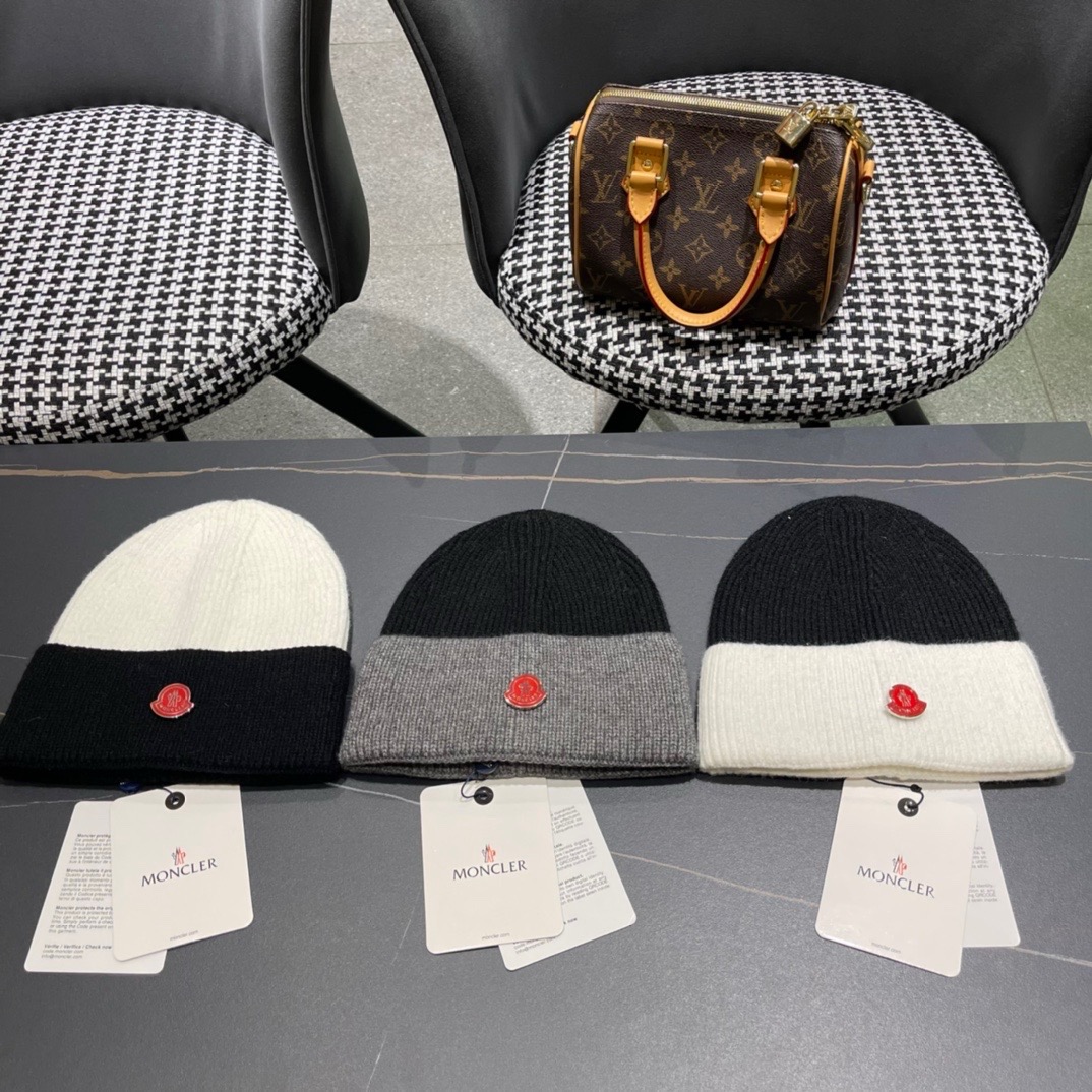 【MONCLER蒙口】2025秋冬新款拼色密织针织毛线帽，男女款大牌设计～秋冬穿搭必备