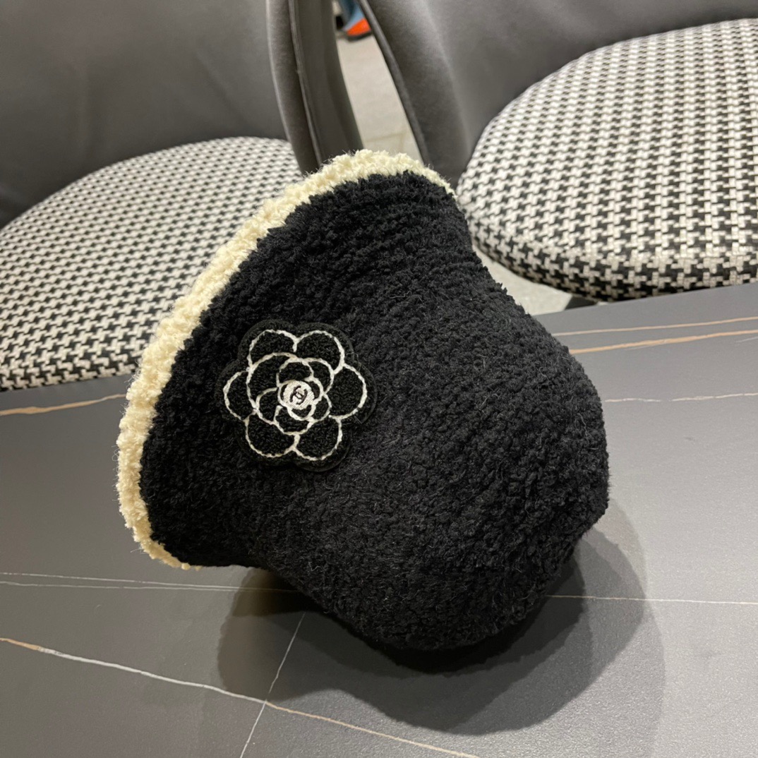 Chanel官网品质香奈儿秋冬网红时尚博主推荐款，小红书爆款，手感超柔软舒适的