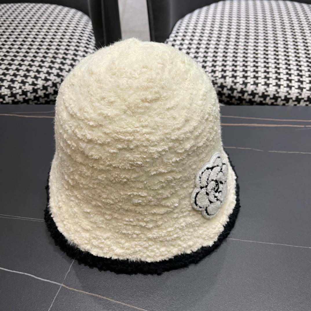 Chanel官网品质香奈儿秋冬网红时尚博主推荐款，小红书爆款，手感超柔软舒适的