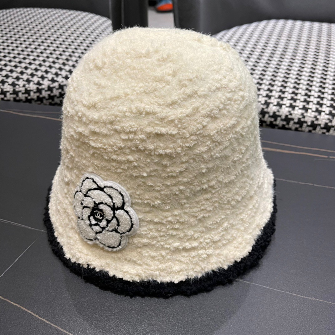 Chanel官网品质香奈儿秋冬网红时尚博主推荐款，小红书爆款，手感超柔软舒适的